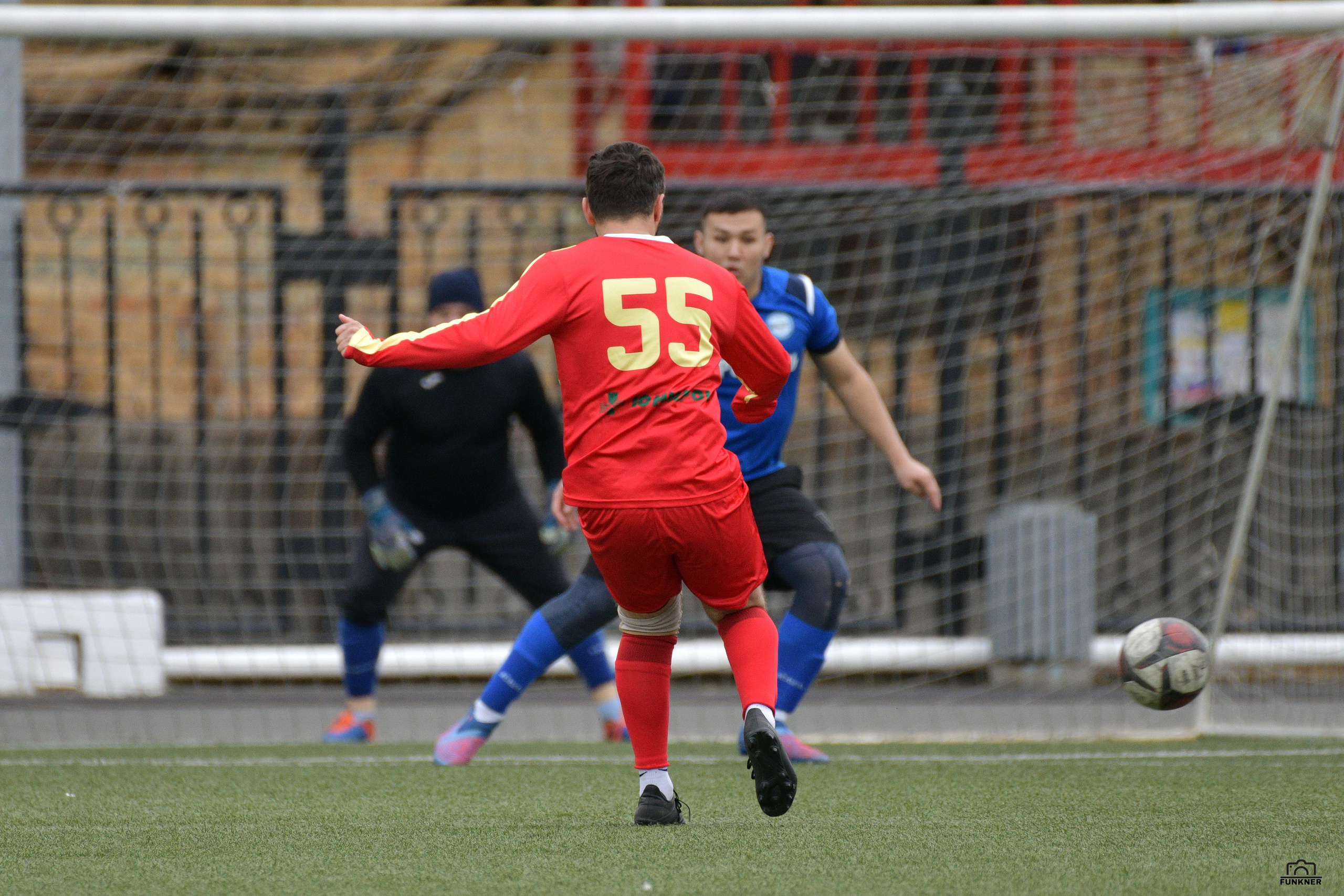 Чемпионат г. Норильска по футболу. Финал «Строитель» — «Алания». Свой взгляд через объектив