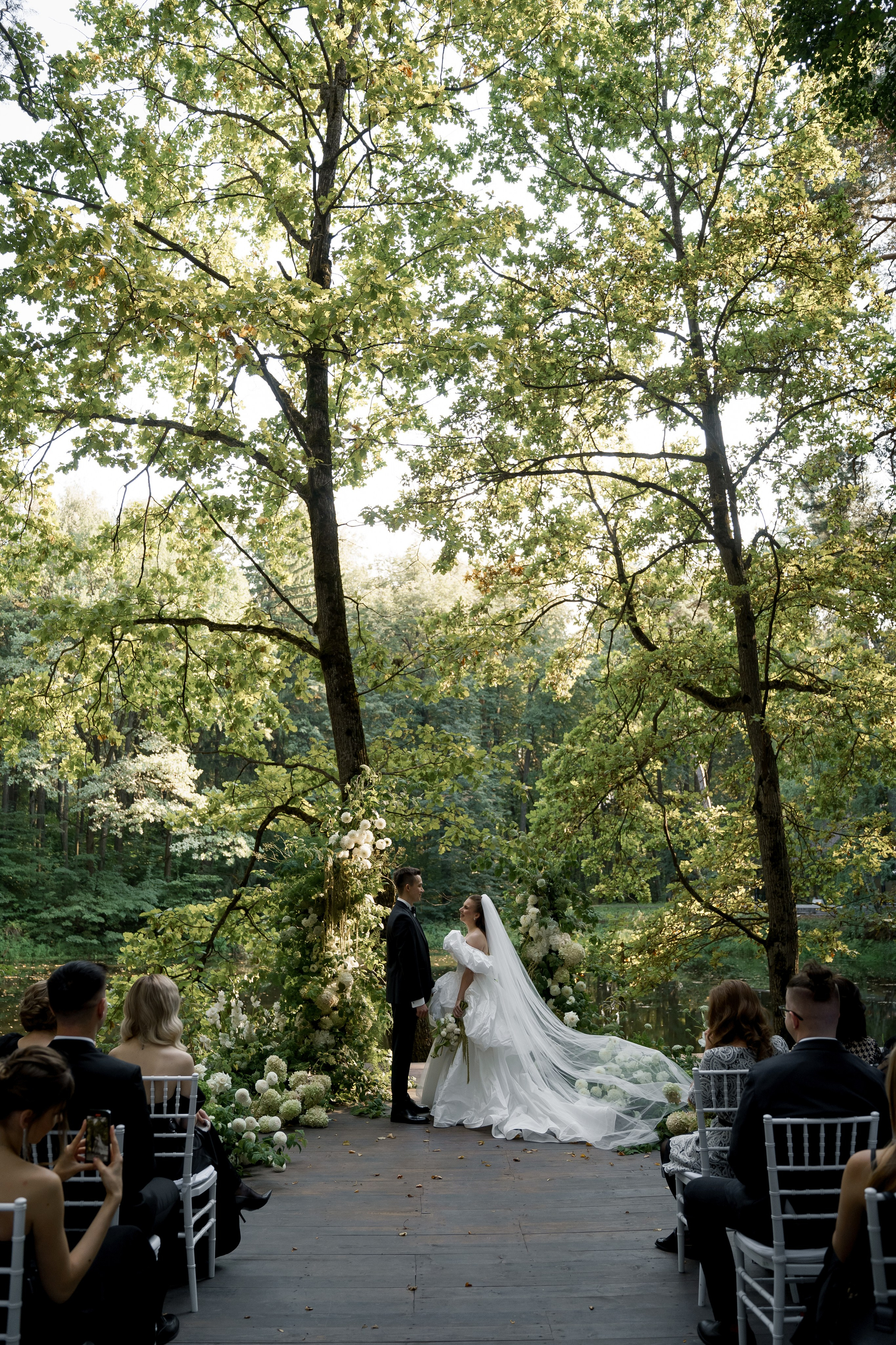 Лес Ивент хаус. Свадебный фотограф Губина Марина