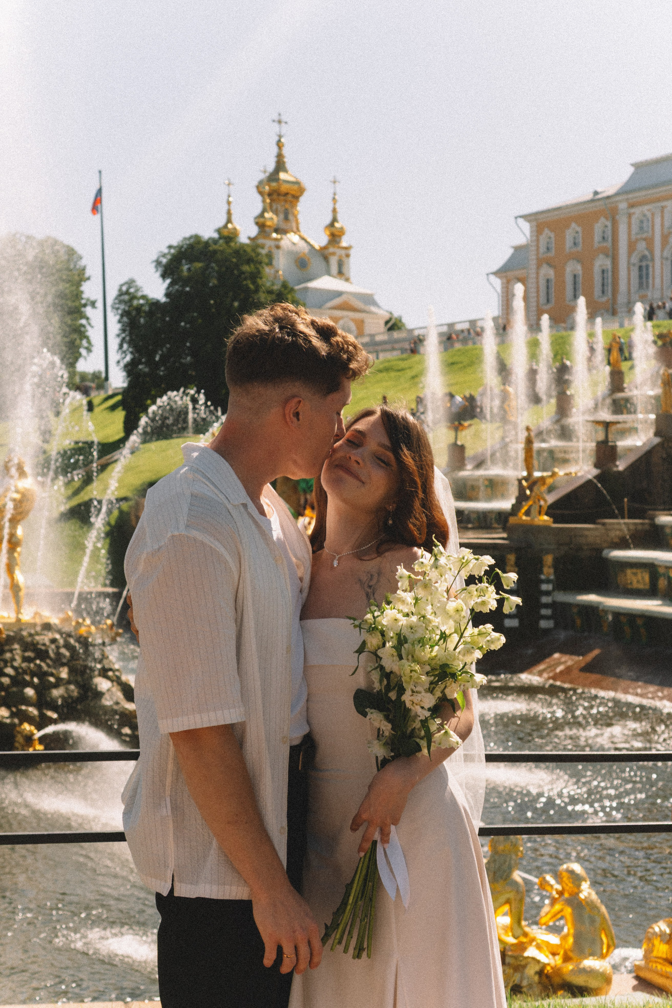 СВАДЕБНАЯ СЬЕМКА В ПЕТЕРГОФЕ И СЬЕМКА РЕПОРТАЖА В ЗАГСЕ ПЕТЕРГОФА. Профессиональный фотограф, Санкт-Петербург — Виктория Богомолова