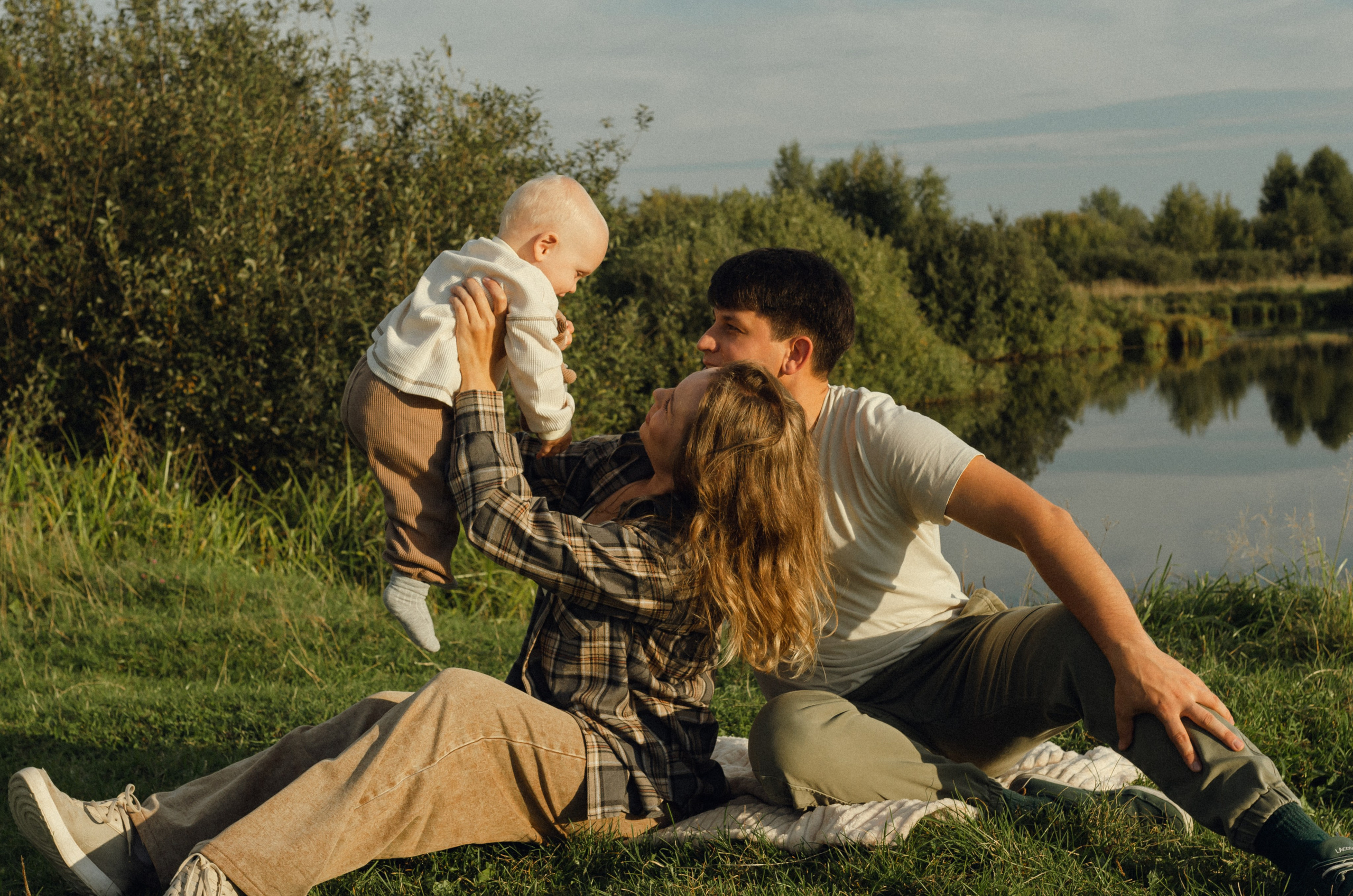 Катя, Толя и маленький Арсений. Семейный фотограф в Барнауле Ирина Ястребова