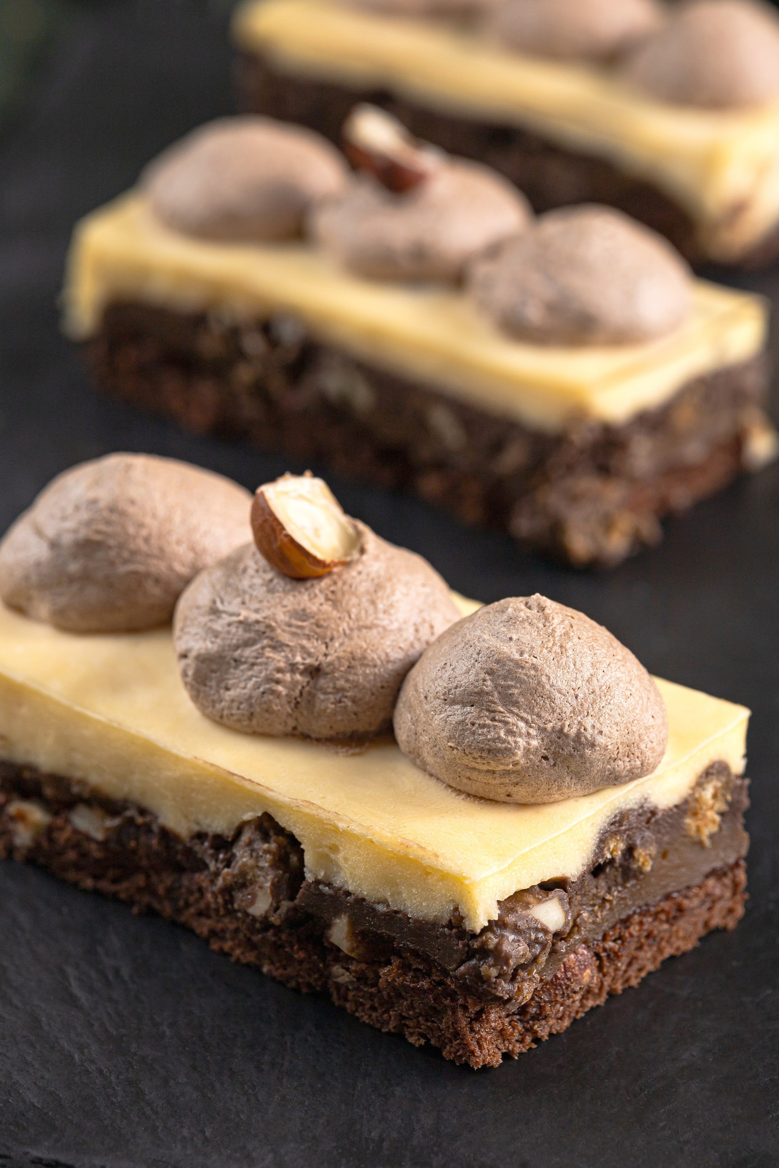 Фотосессия десертов для рекламы Астана. Рекламный фуд фотограф и видеограф в Астане Алина Лысенко