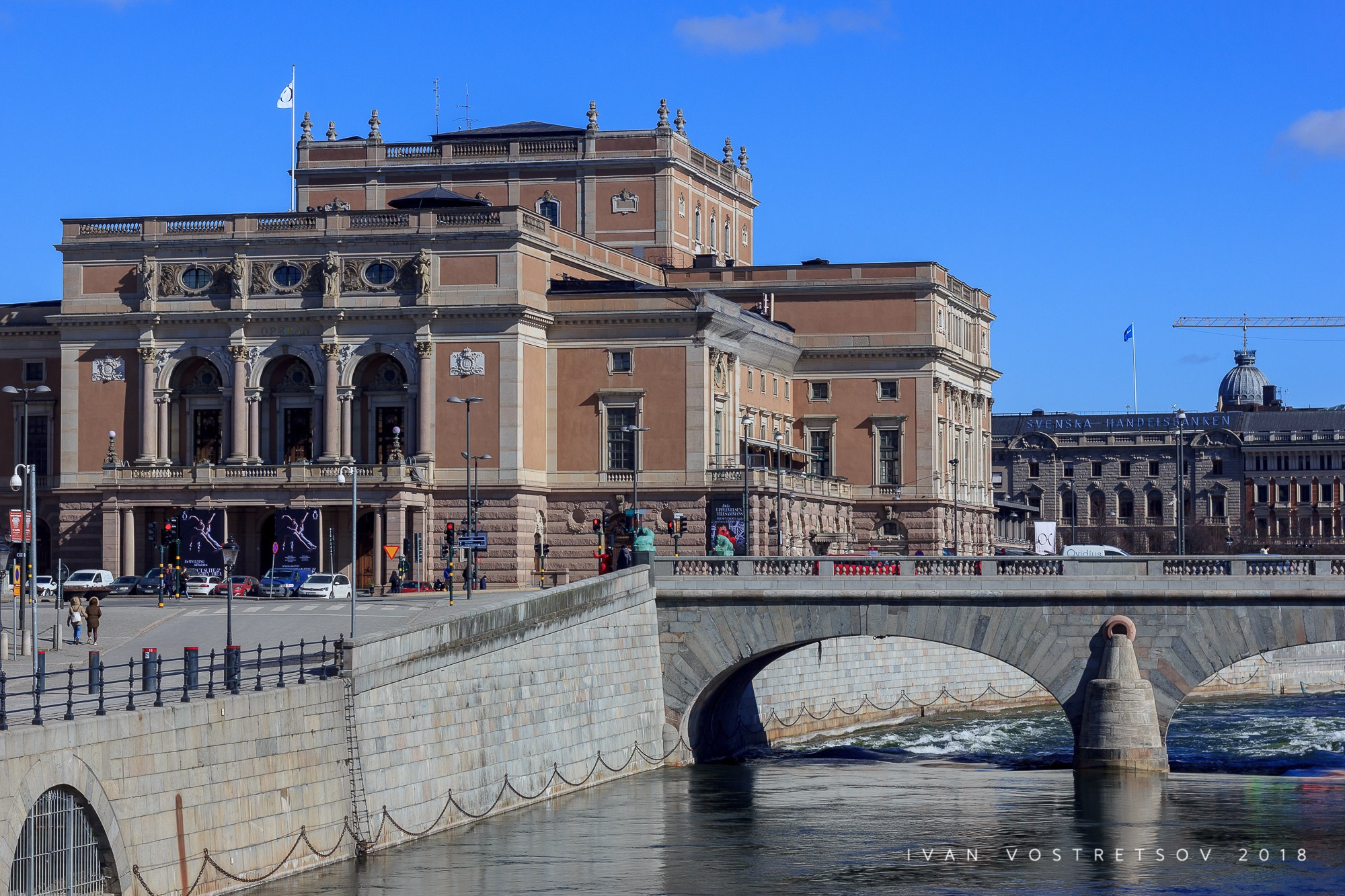 Стрит / Архитектура / Путешествия. Портретный, интерьерный и фуд фотограф в Перми Иван Вострецов