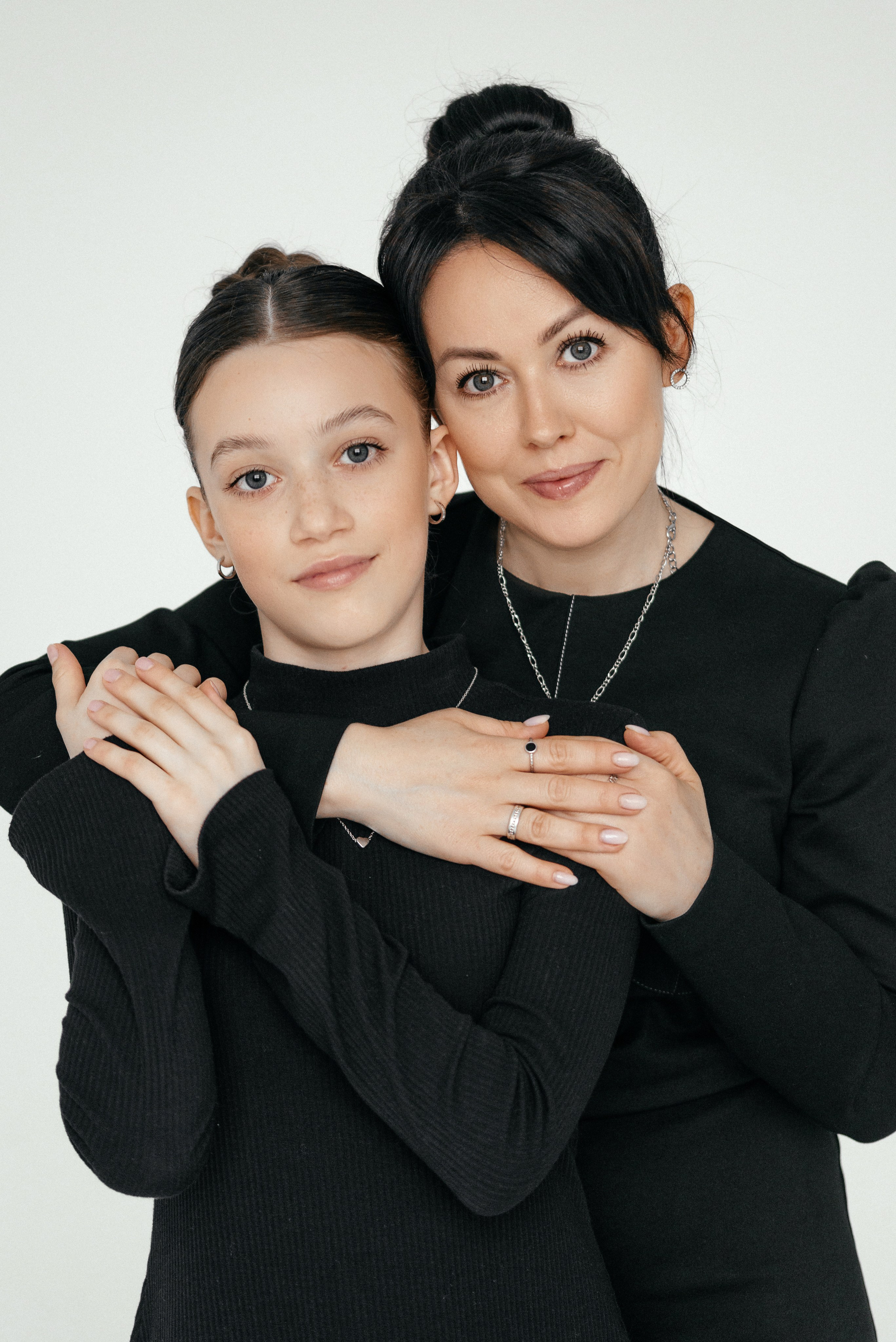 Любовь и Даша. Свадебный и студийный фотограф Ирина Котикова