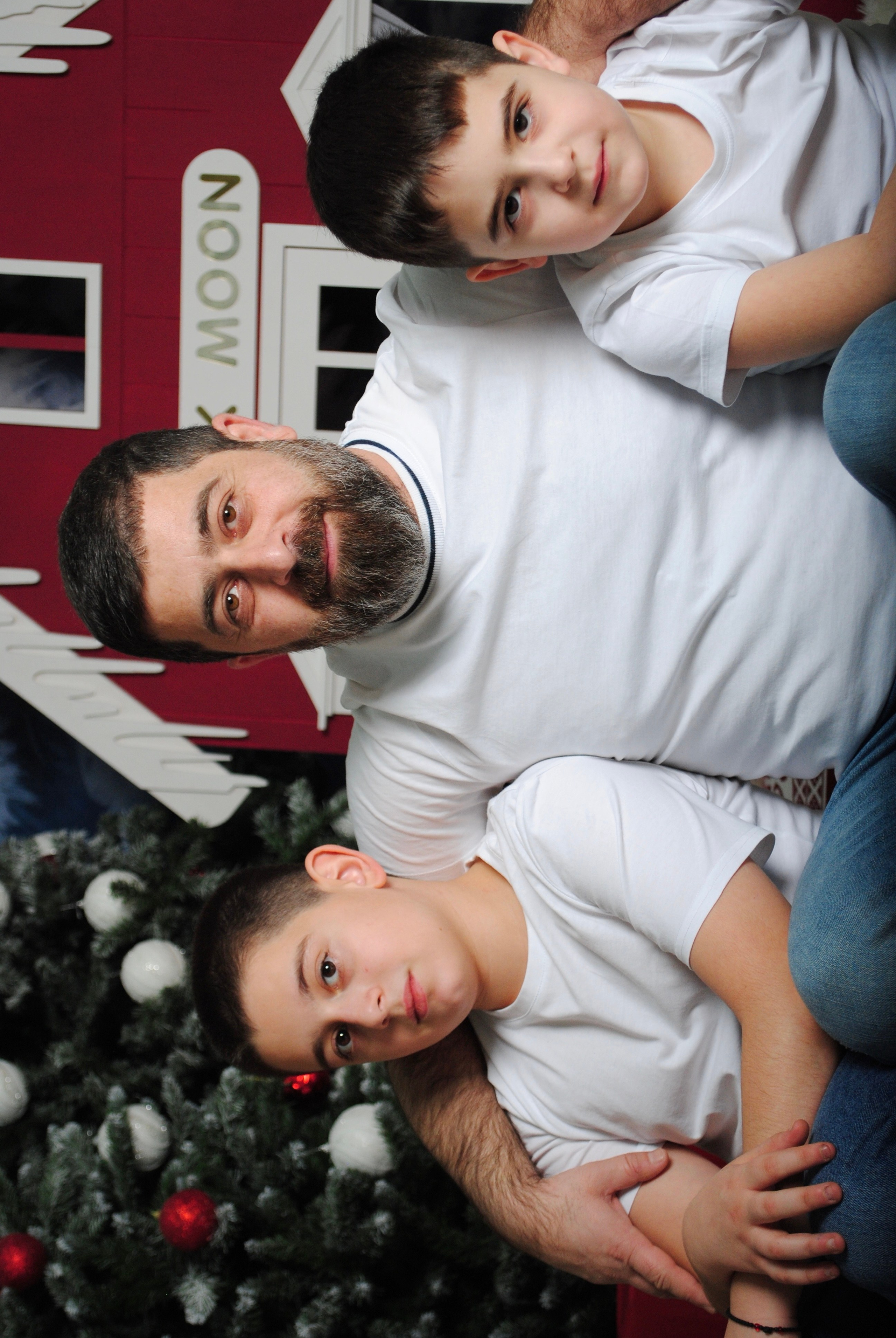 Мария и семья. Фотограф Мария Мусаелян