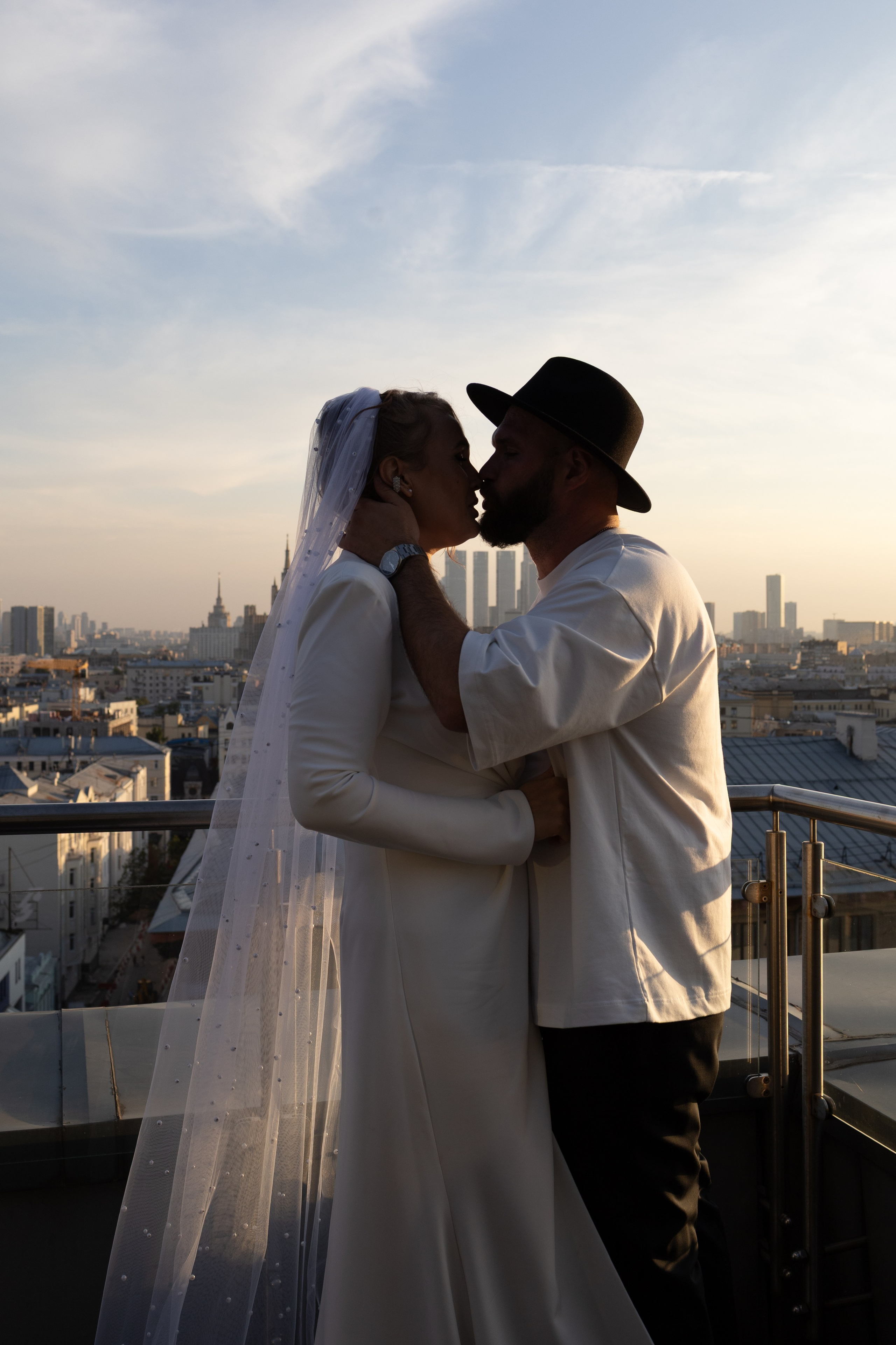 Вечер в кругу близких в отеле Continental. Свадебный фотограф в Москве Наталья Струкова