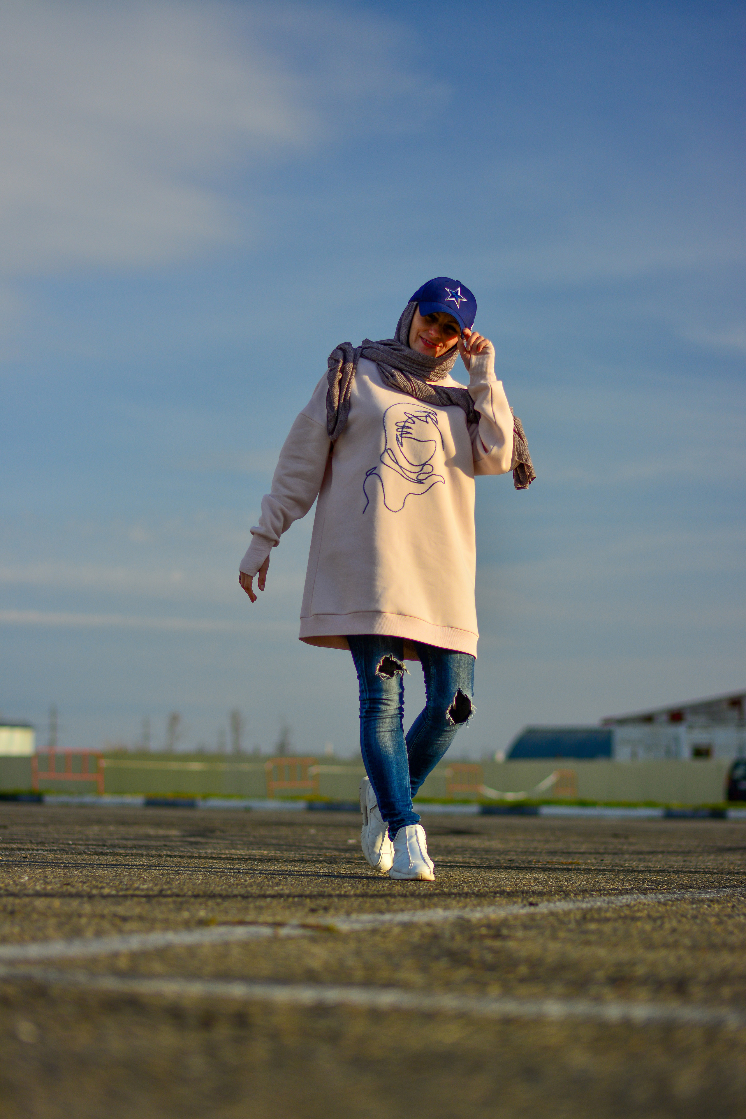 Lookbok / hoodies / Samira