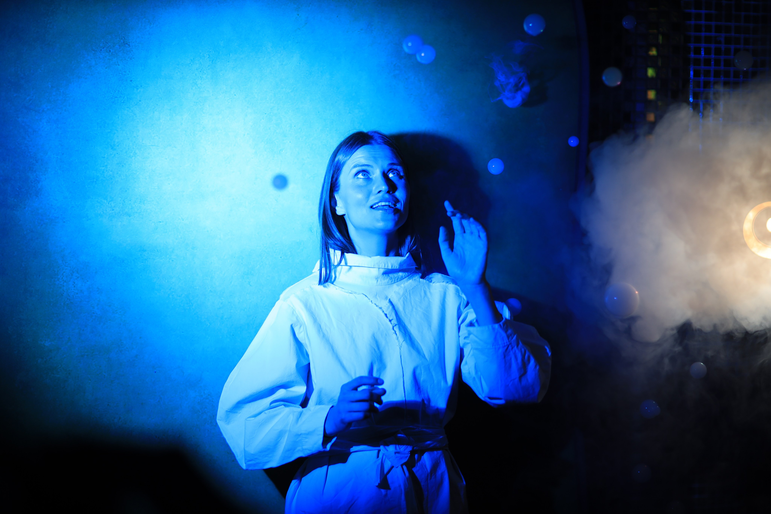 Неон и дым. Съемка в студии под ваш запрос, студийные съемки, фотографии архитектурных объектов — Александр Евстигнеев — фотограф Москва