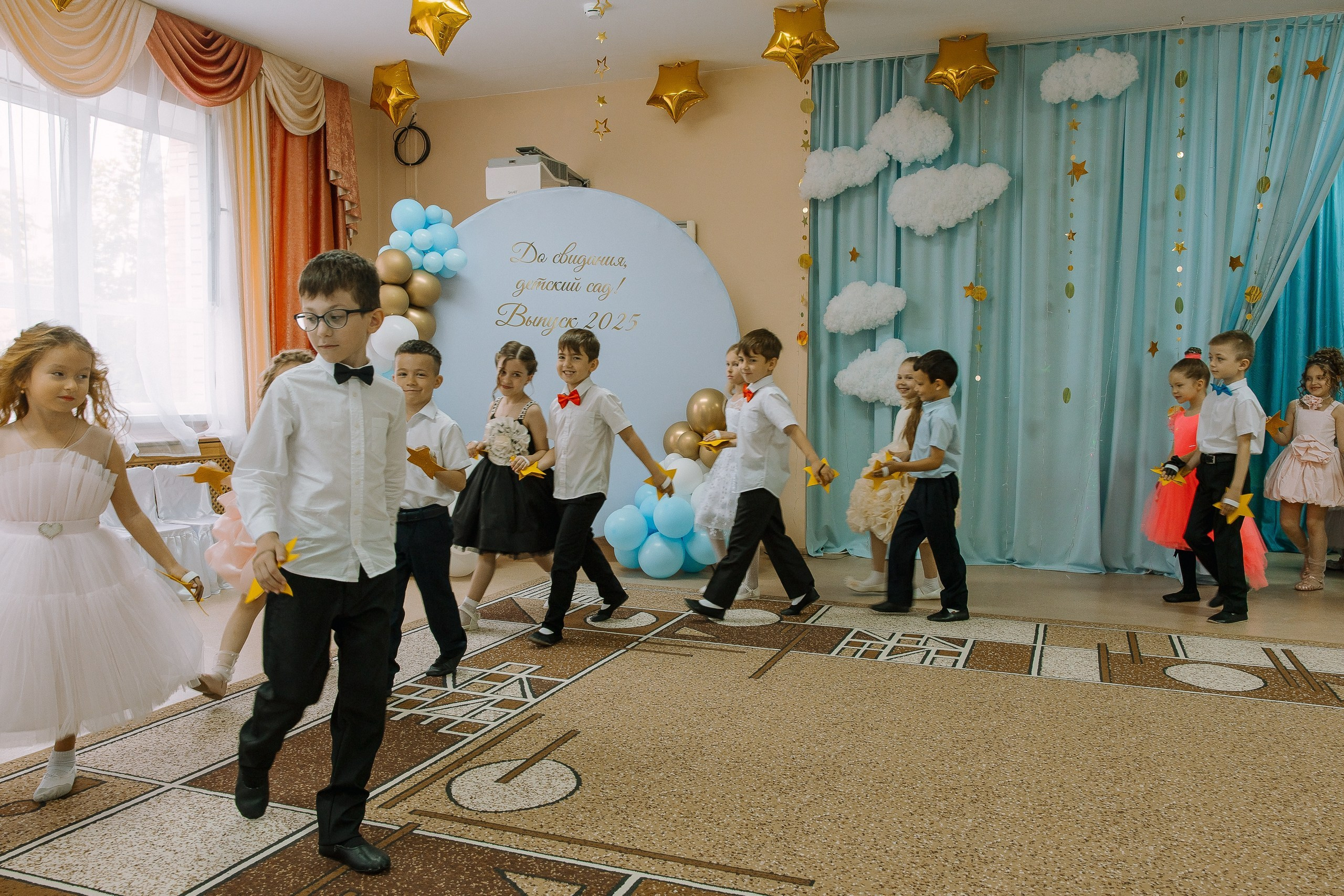 Выпускной в ДС -29. Выпускные альбомы Натальи Бутко: Новороссийск, Анапа, Геленджик