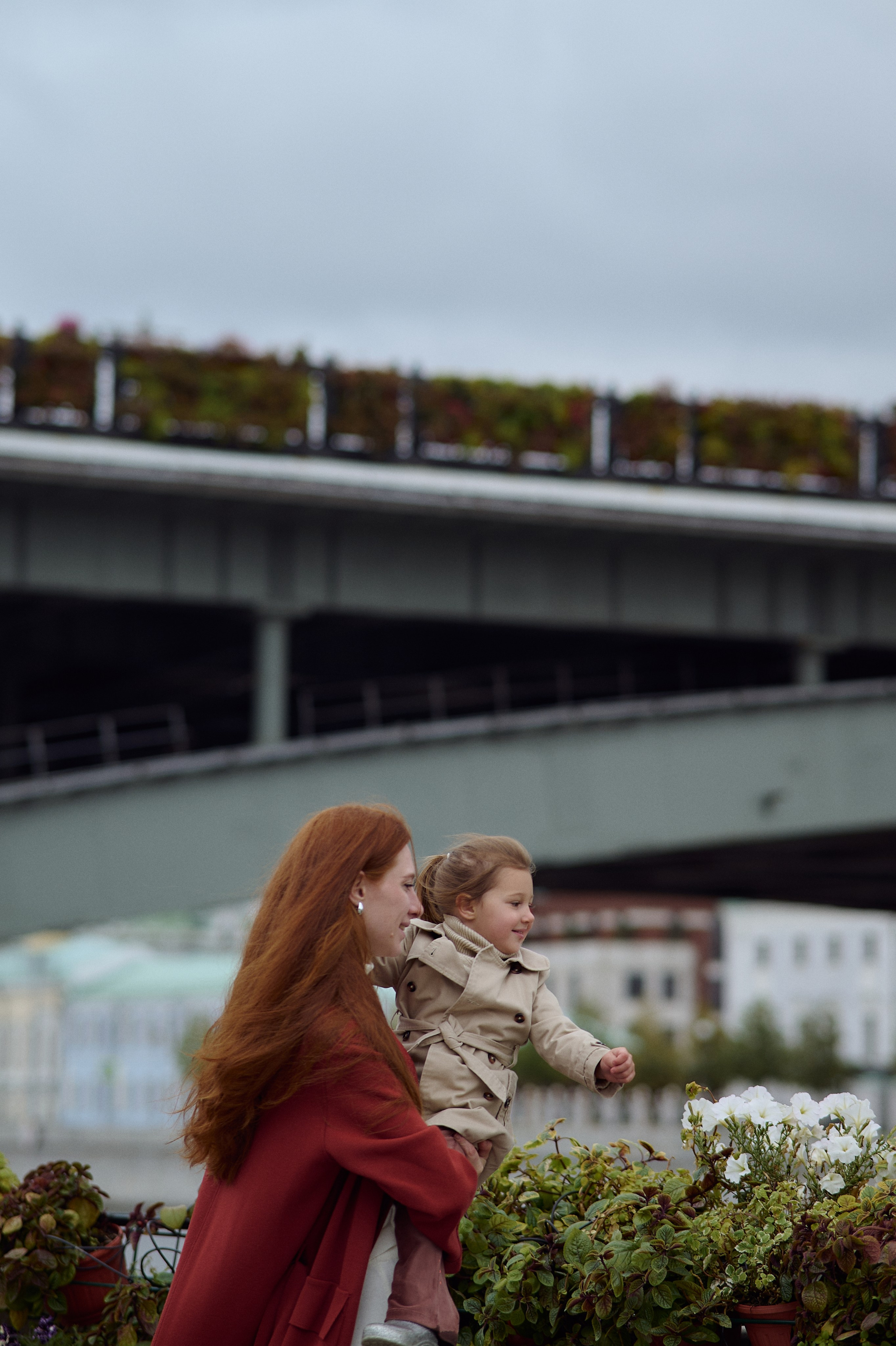 Рита и Кира. Прогулка по центру. Семейный и свадебный lifestyle-фотограф в Москве Мария Петрова
