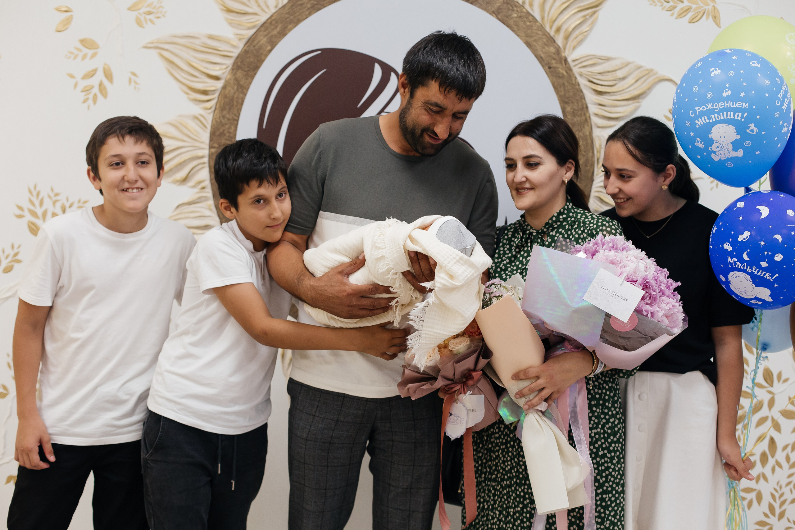 Выписка из роддома Перенатальный центр города Ставрополь. Фотограф Ставрополь Пятигорск Елизавета Дарина