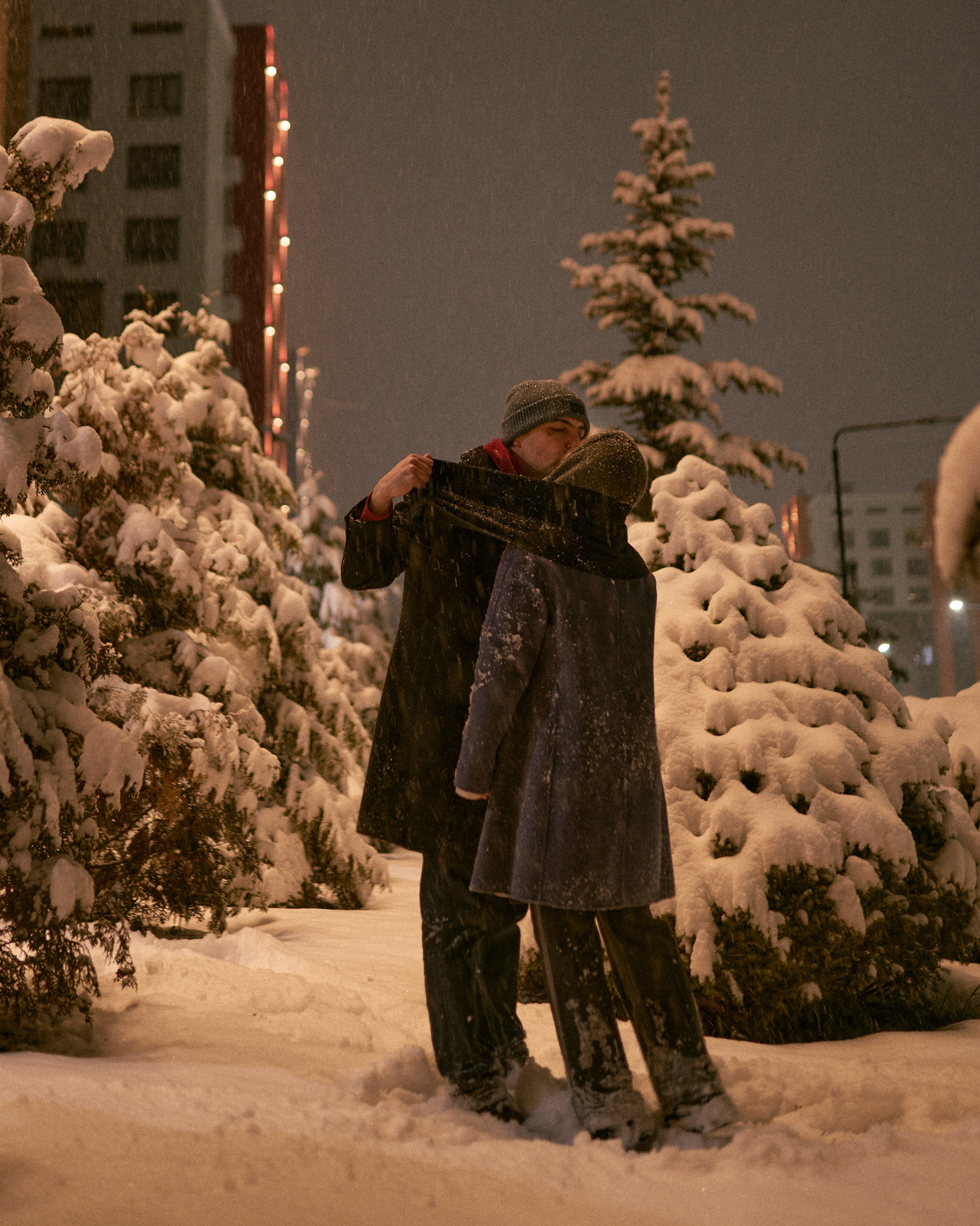 Snowy winter walk. Фотограф в Алматы Анастасия Новоселова