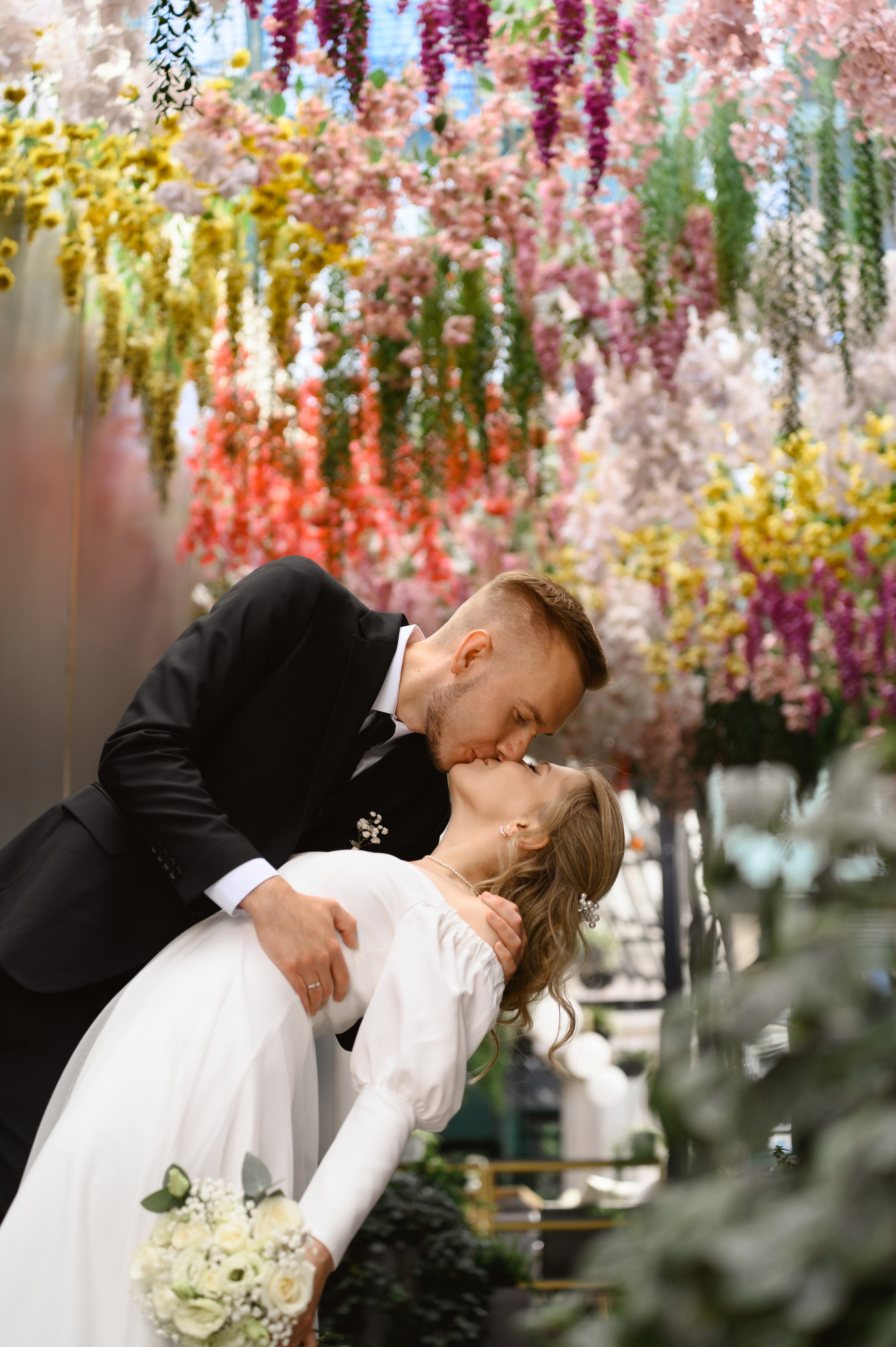 Свадебная съемка в Ростове, прогулка на яхте и семейный ужин за городом