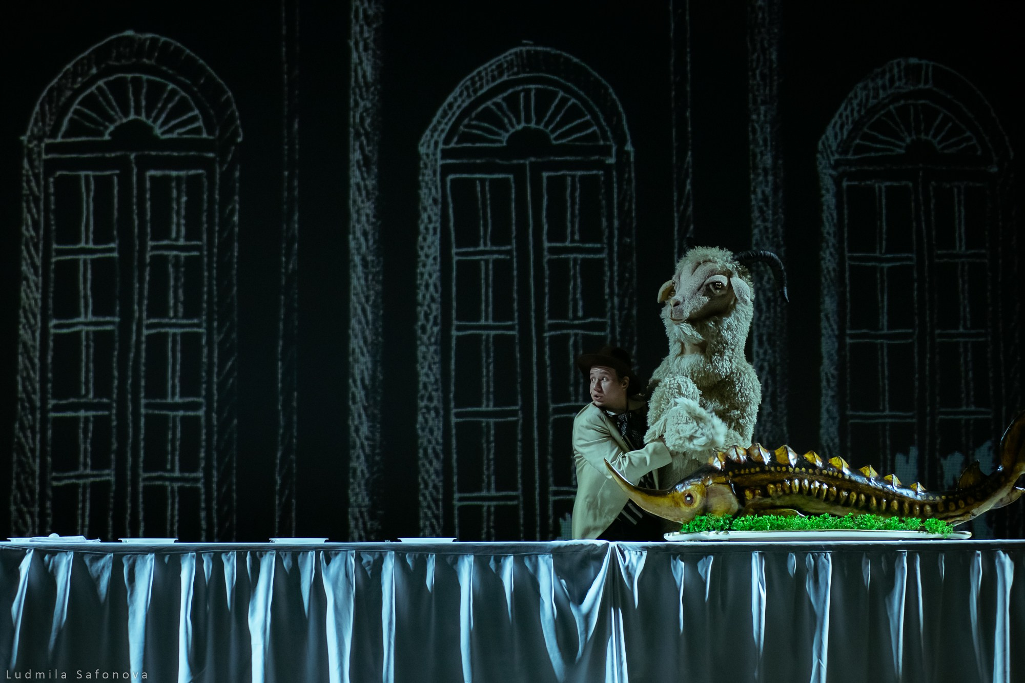 Весёлые ребята, театр на Таганке. Lucytheatre