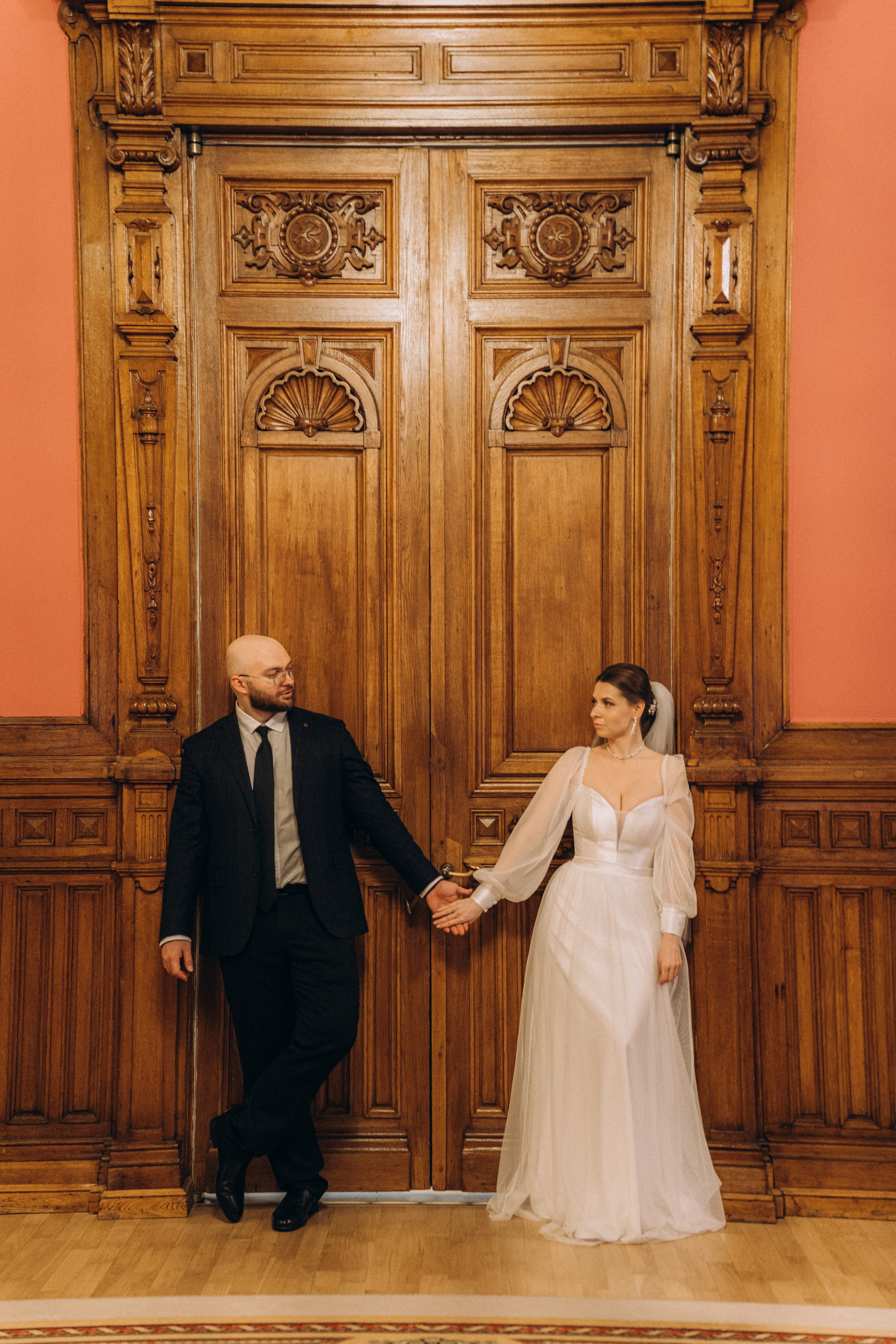 СВАДЕБНАЯ СЬЕМКА ВО ВТОРОМ ДВОРЦЕ (ДЕКАБРЬ) ТАКЖЕ СЬЕМКА В СТУДИИ НА ЧЕРНЫШЕВСКОЙ. Профессиональный фотограф, Санкт-Петербург — Виктория Богомолова