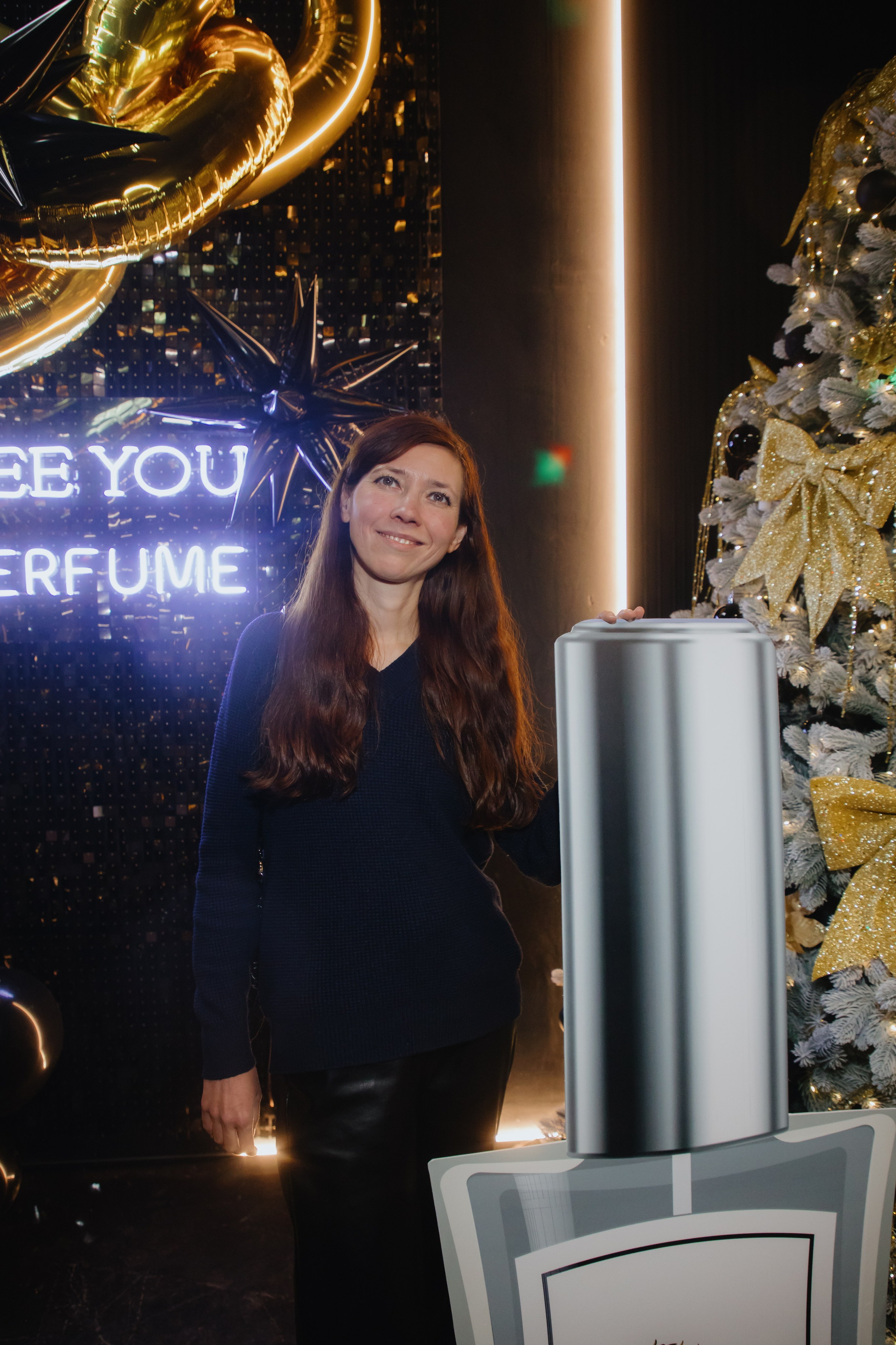 See `You Perfume. Фотограф в Москве и Санкт-Петербурге Дарина