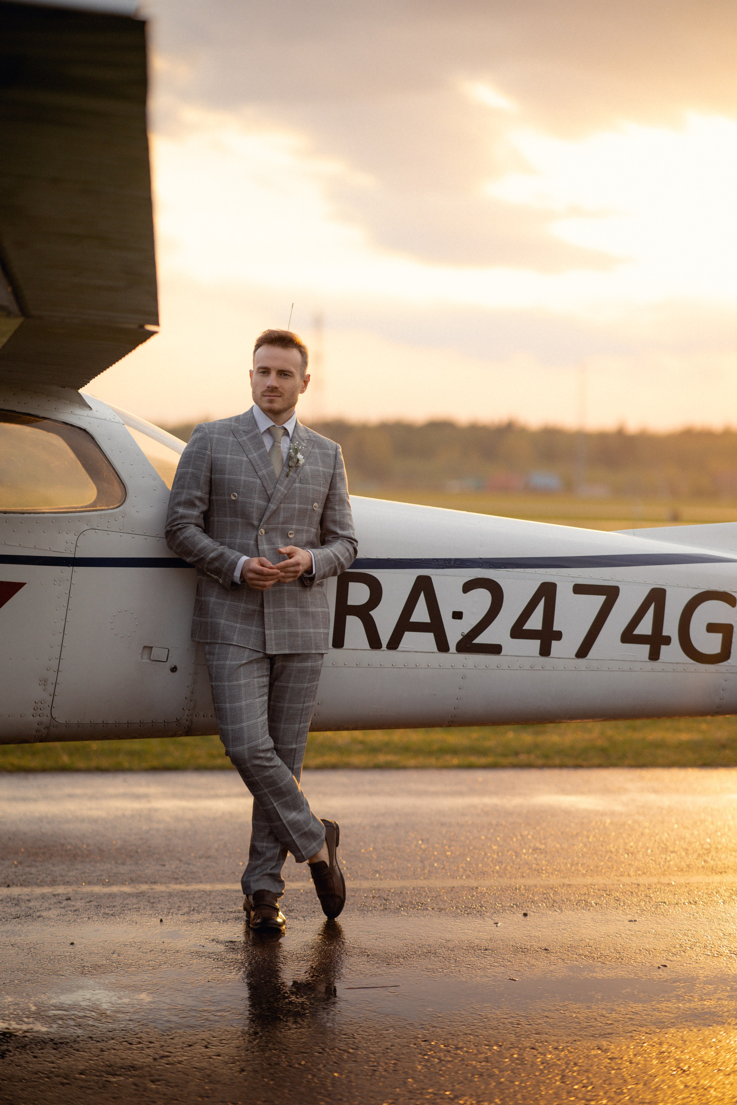 Аэродром. Фотограф Антон Стренковский. Свадебная хроника в Москве