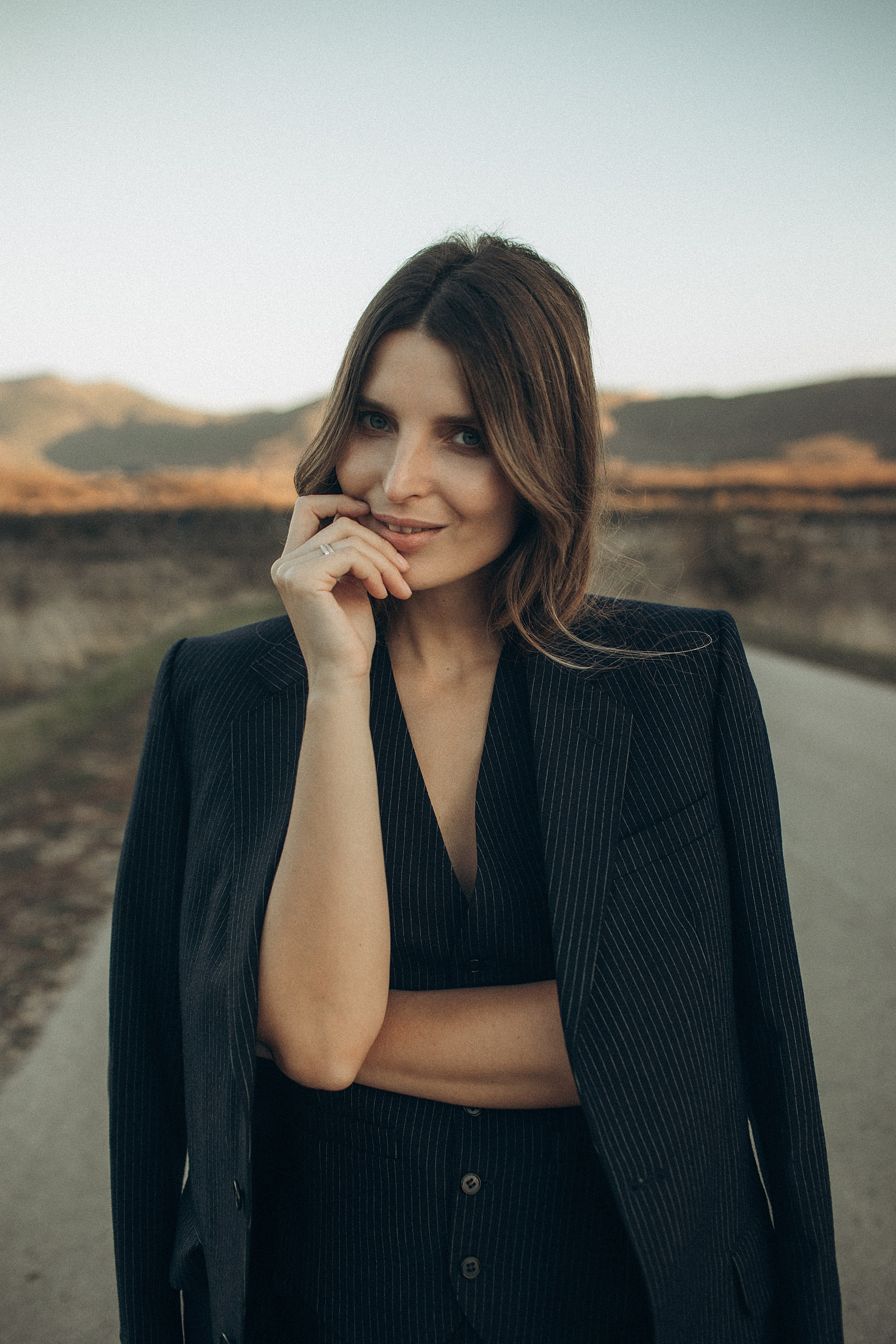 фотосессия в Байдаркой долине , Фотограф Севастополь, Ксения Выхристюк фотосессия для девушки, женский портрет, фотограф Крым, фотограф Ялта, женский фотограф, фотосессия в студии, фотосессия на природе в крыму, эстетика, позирование 