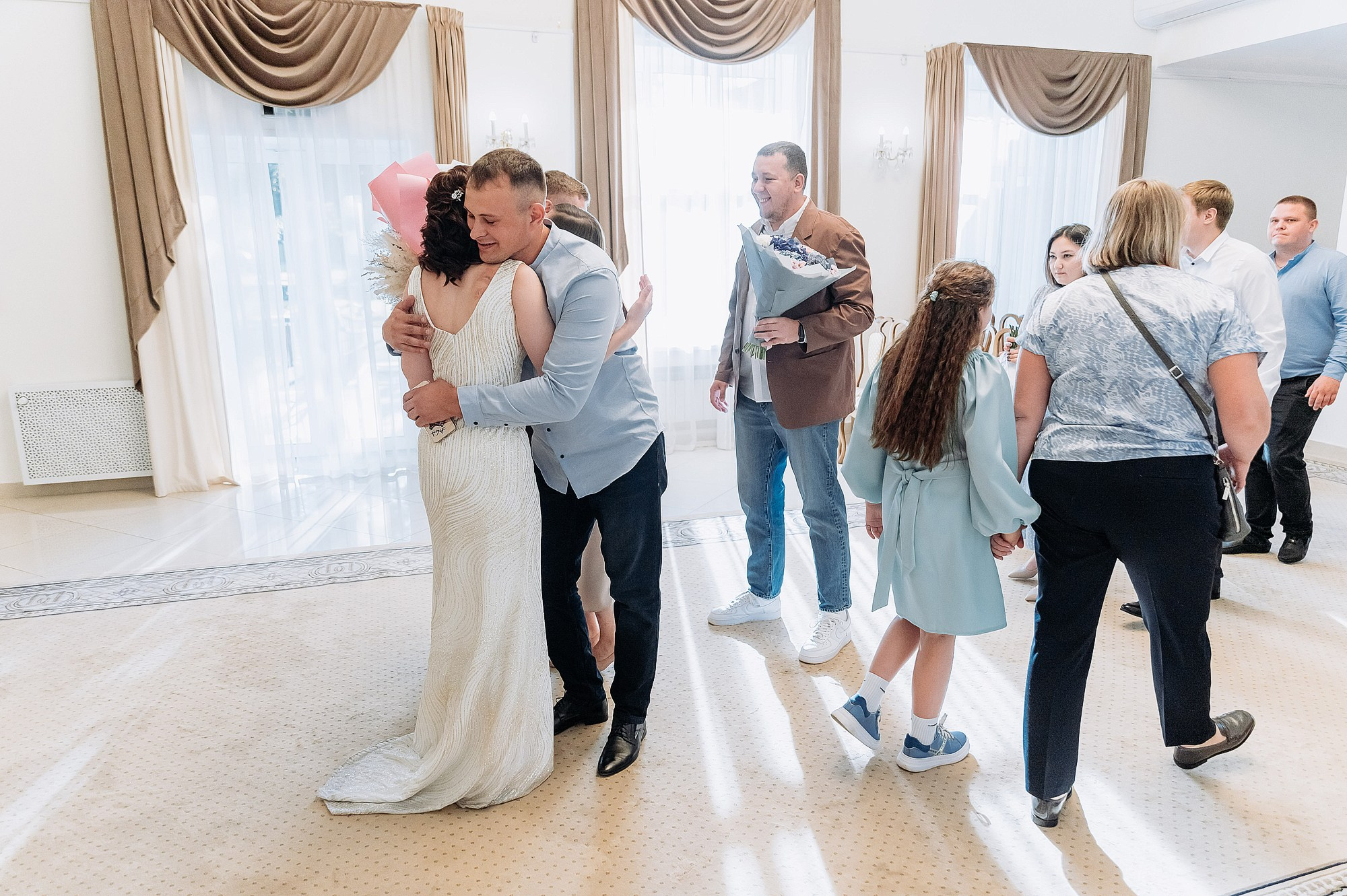 Денис и Екатерина ВДНХ. Свадебный фотограф в Дубне Алексей Фонарёв