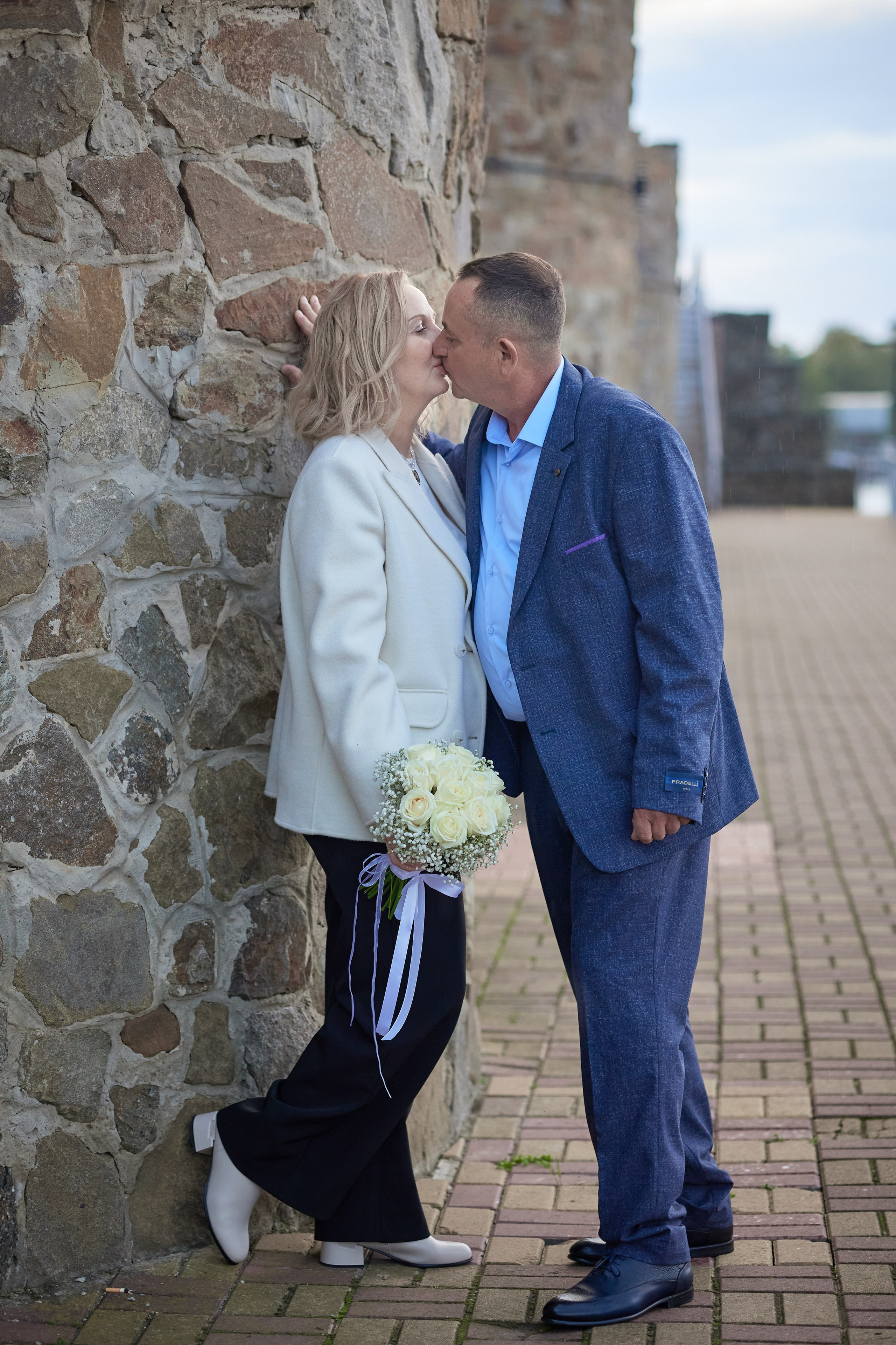 Фотосъемка в ЗАГСе, прогулка молодых, банкет