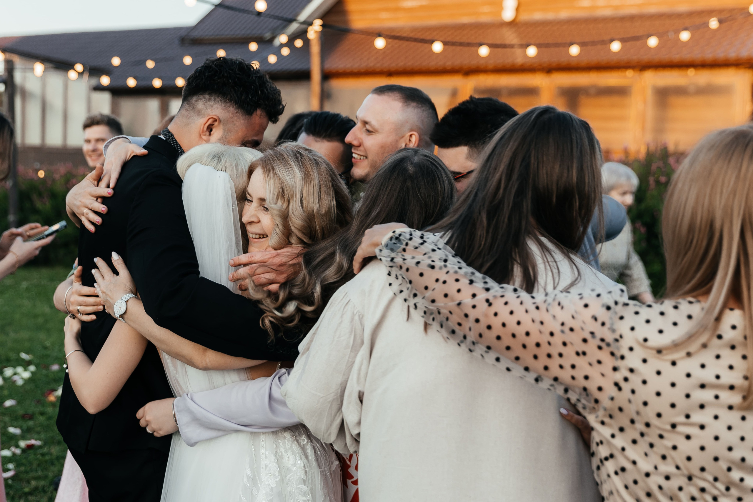 Ведущий Сурай. Подрядчики и друзья сети свадебных площадок House for wedding