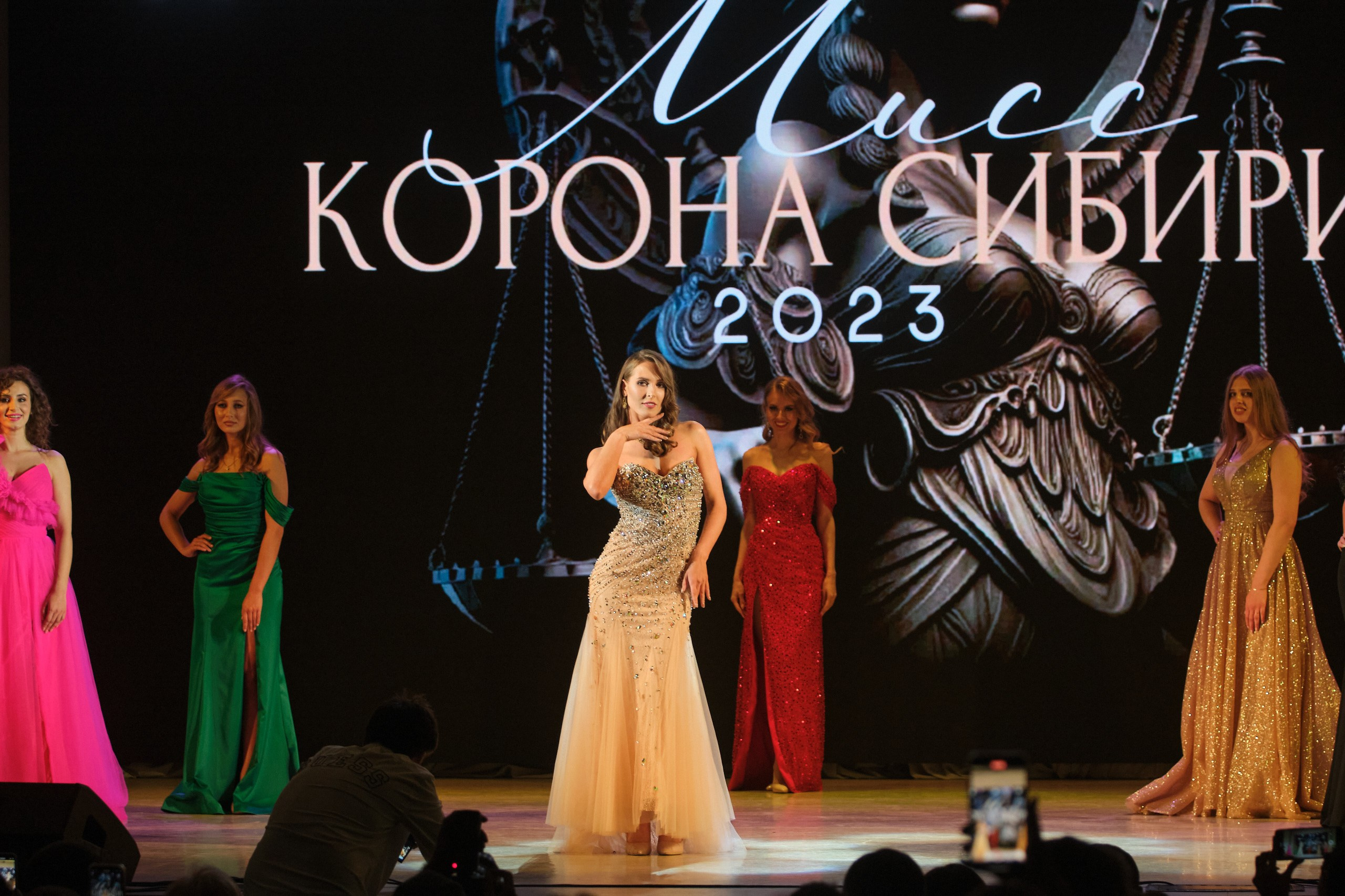 Мисс Корона Сибири. Антон Ив