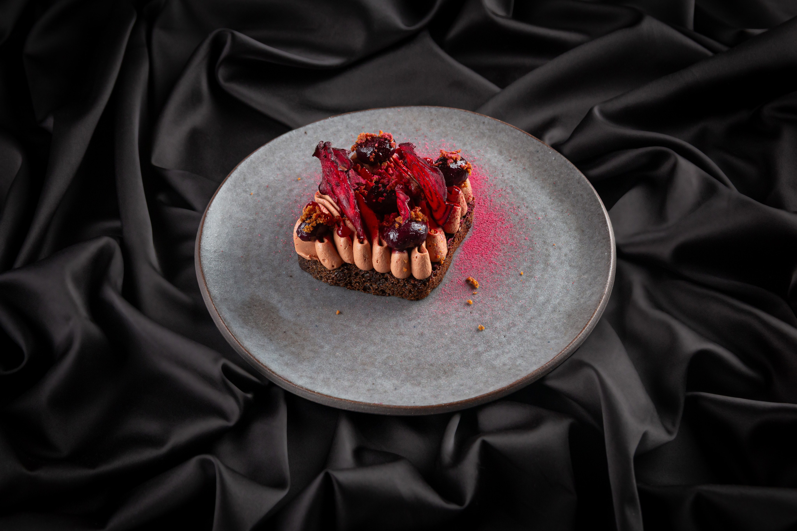 Amar. Александр Стряпунин — предметный фотограф в Улан-Удэ