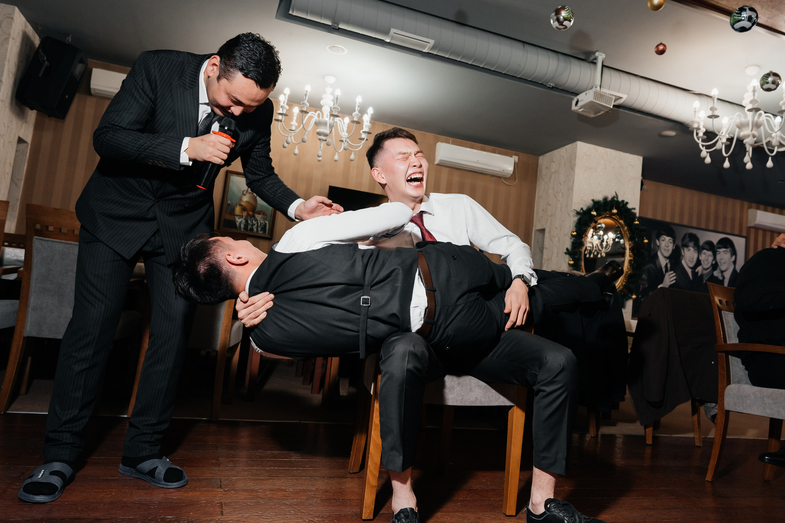 ARONAKS CORPARATE PARTY