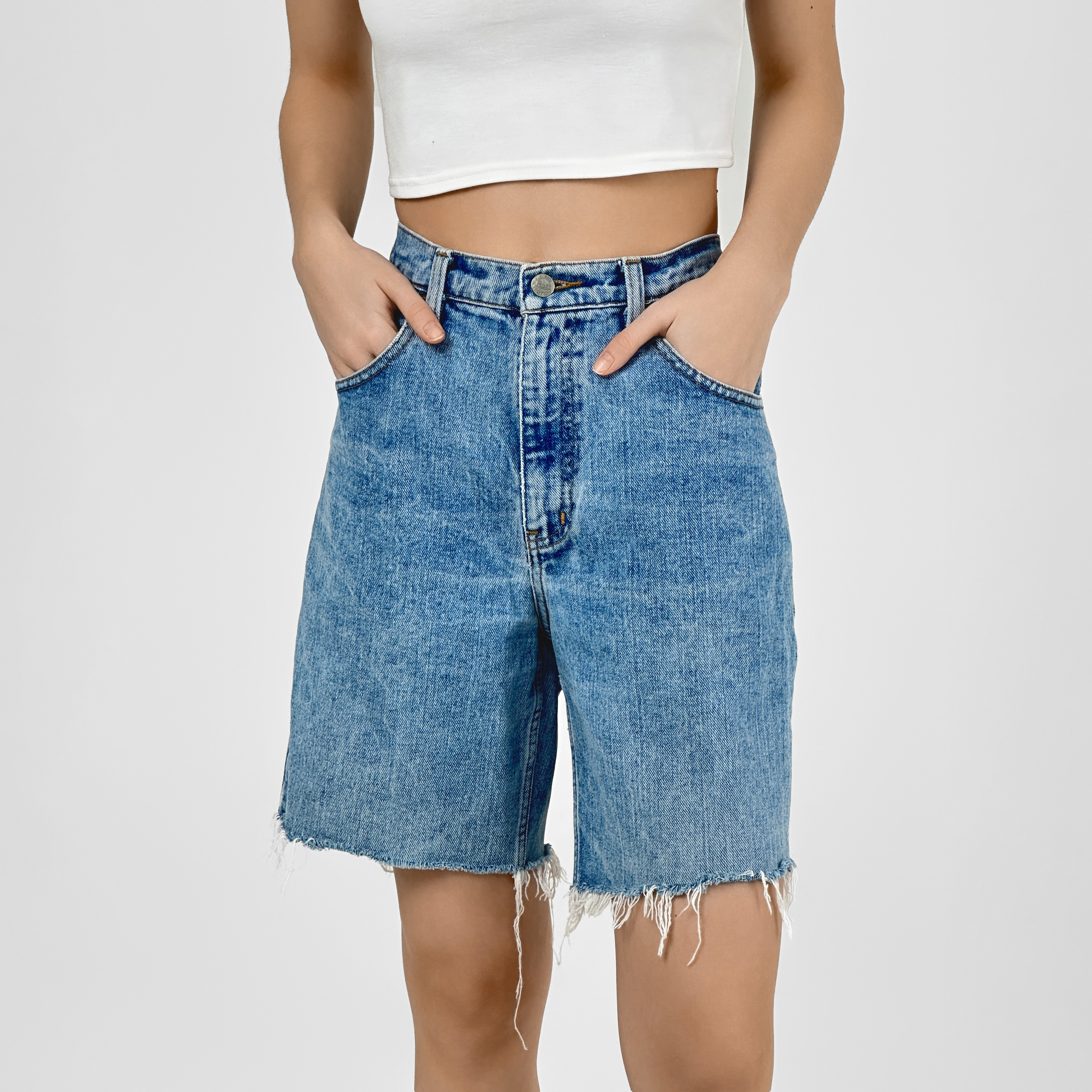 Шорты деним на резинке 500 руб/час Размер S,M,L | Залоговая стоимость - 2000 руб 