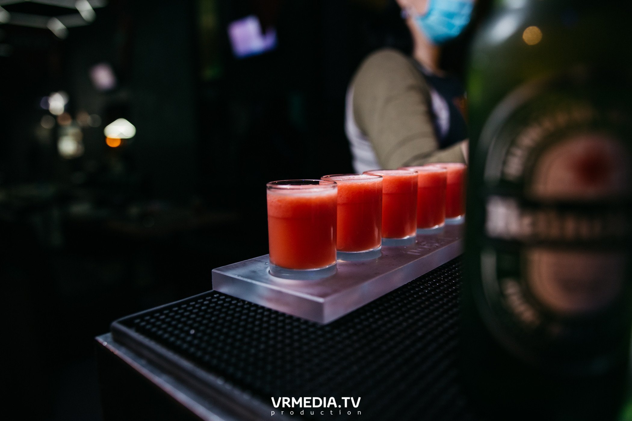 Выходные в баре «DOSKI»