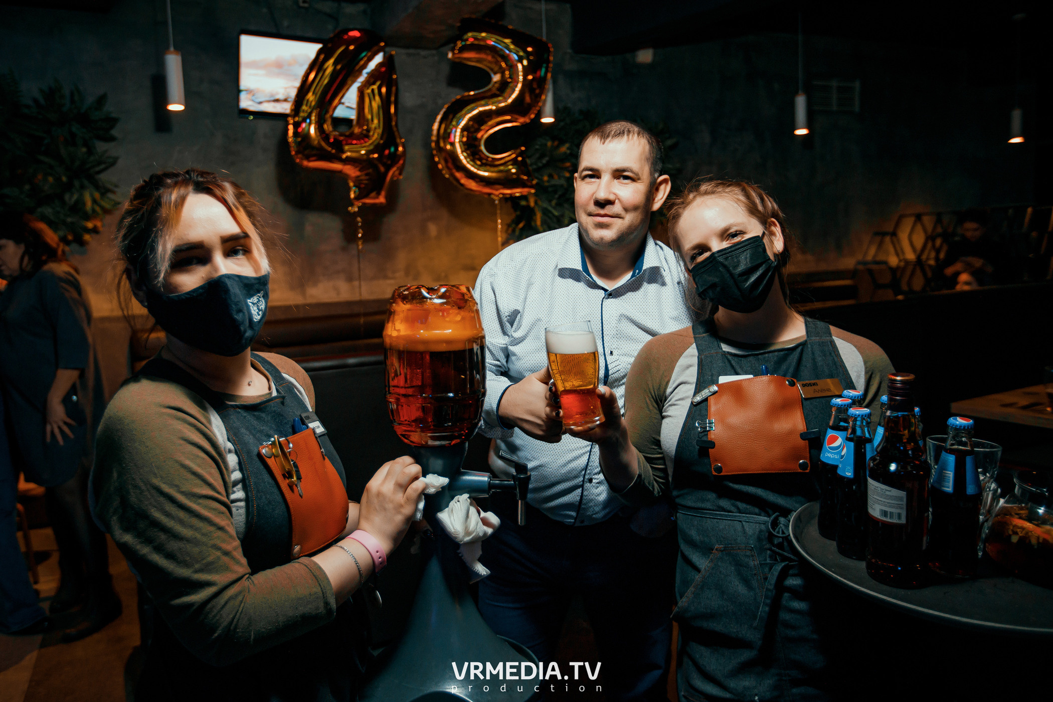 Выходные в баре «DOSKI»