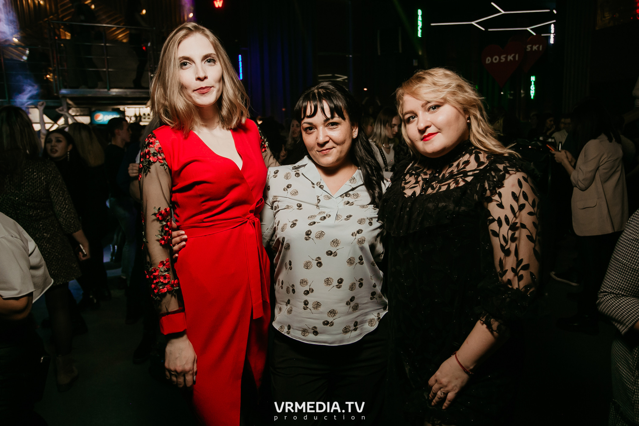 Выходные в баре «DOSKI»