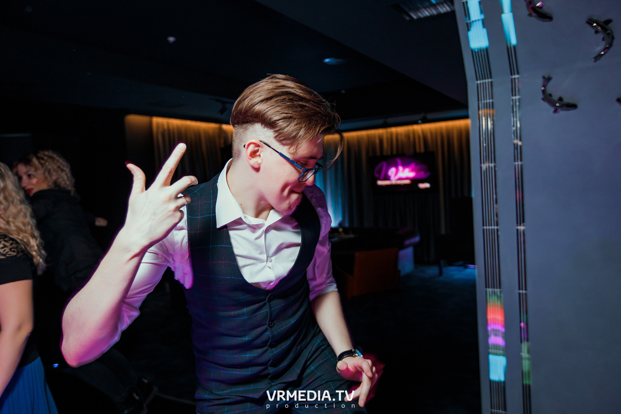 Women’s weekend в караоке «Volna»