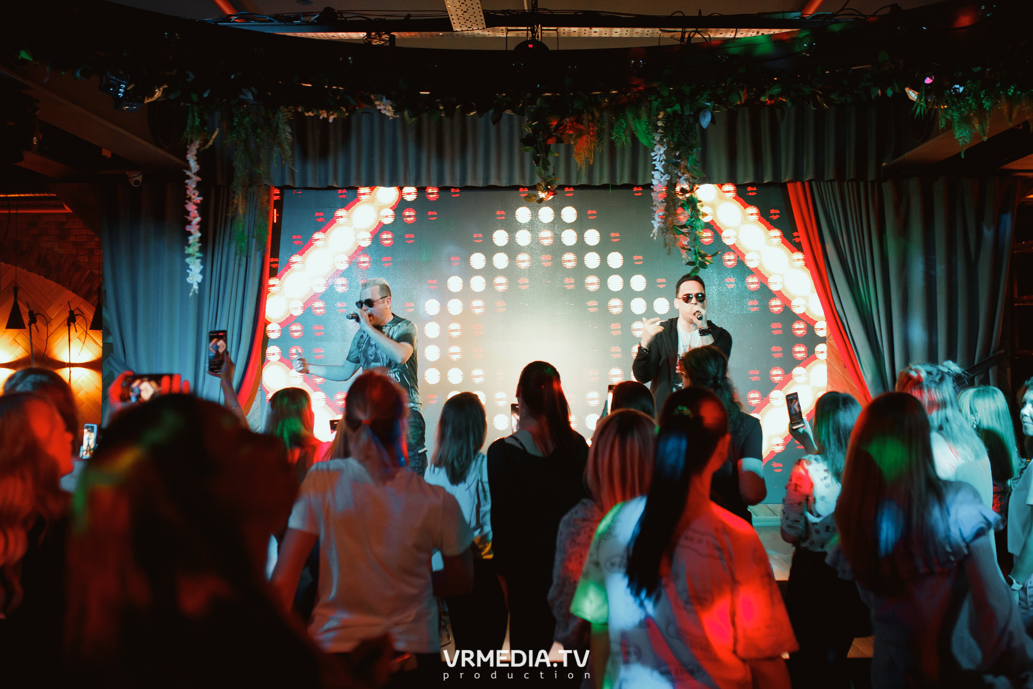 Концерт группы «Отпетые Мошенники» в гриль-баре «Жара»