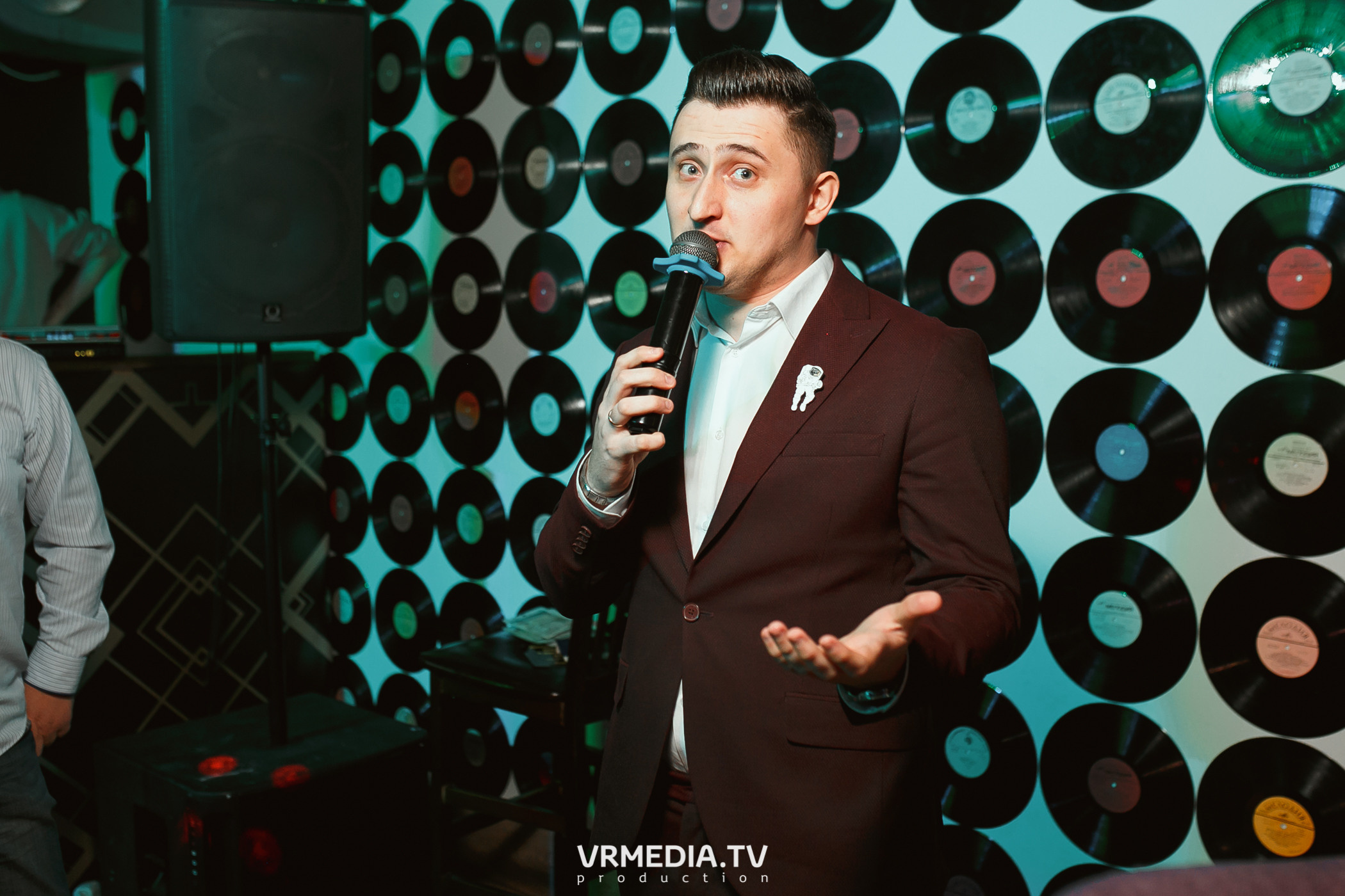 Международный женский день в караоке «Mimo Not»