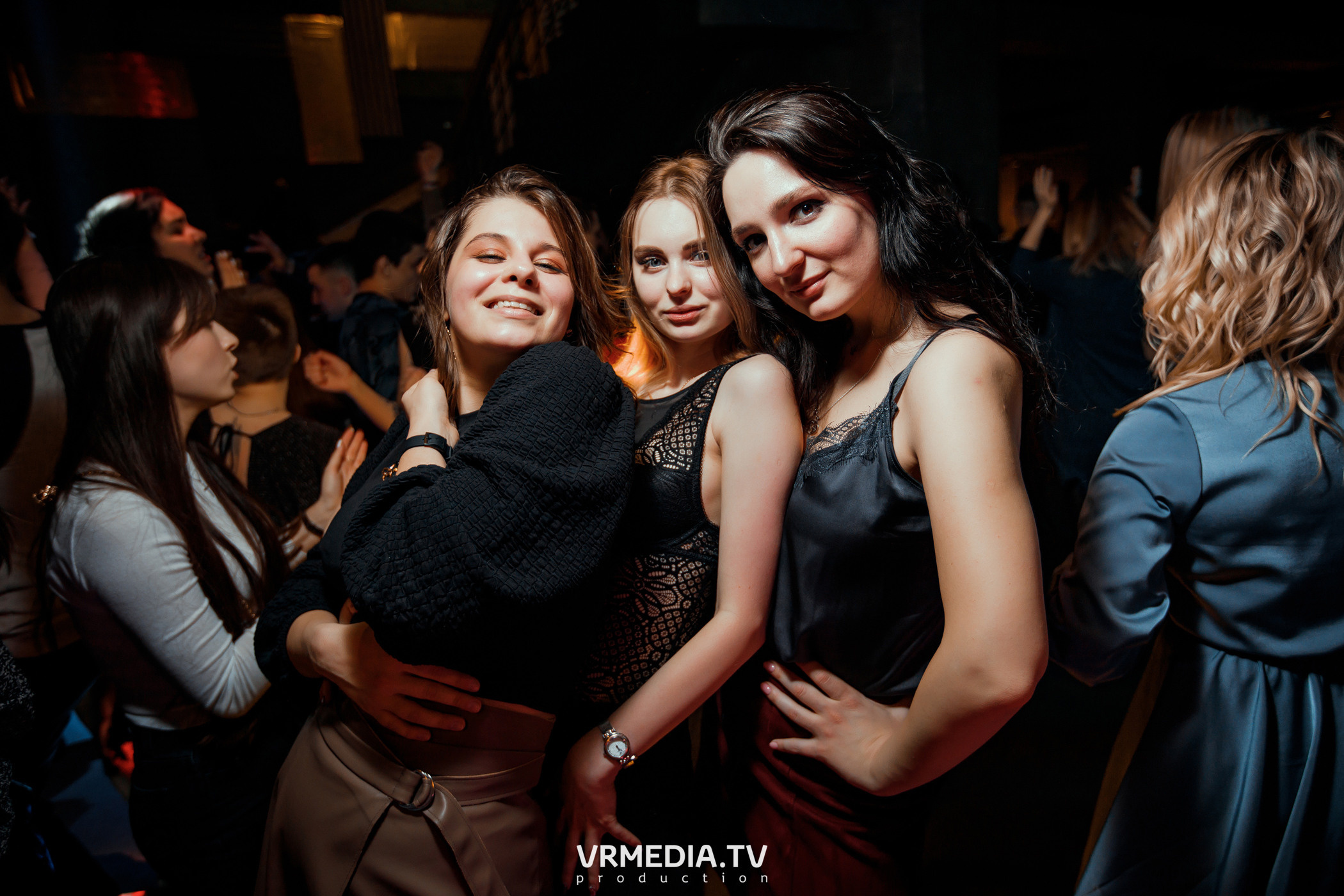 Выходные в баре «DOSKI»