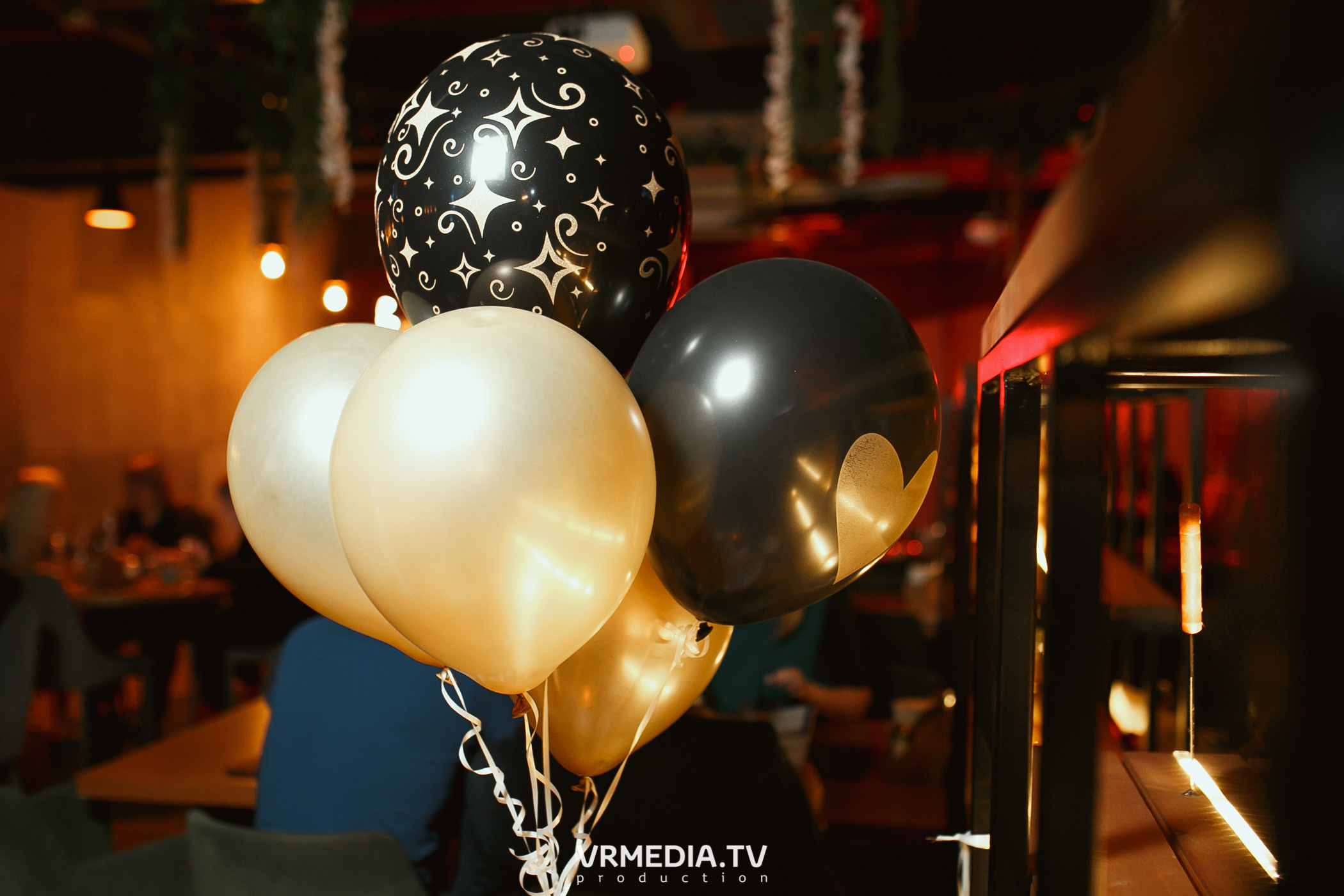 Крупным Планом в гриль-баре «Жара»