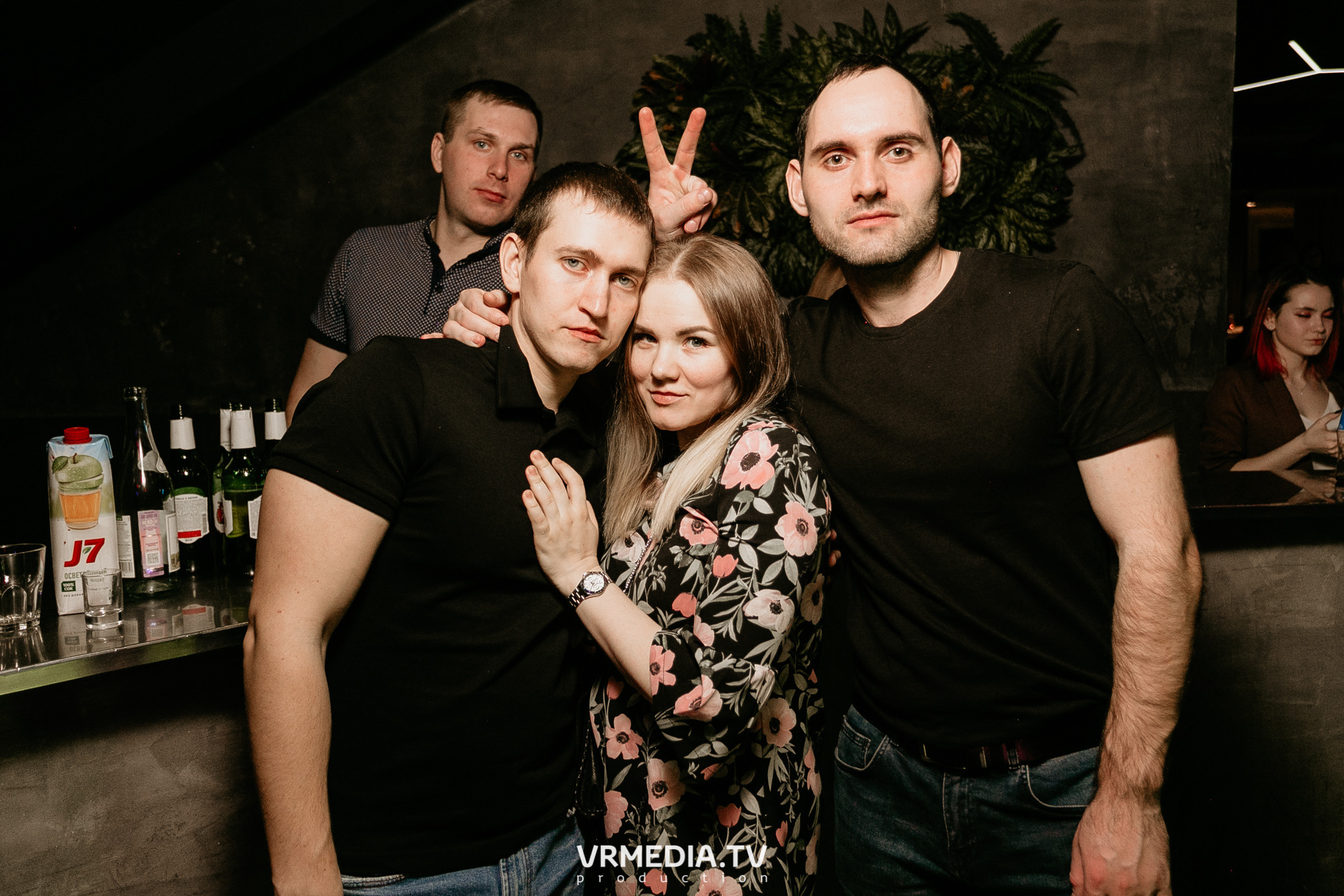 Выходные в баре «DOSKI»