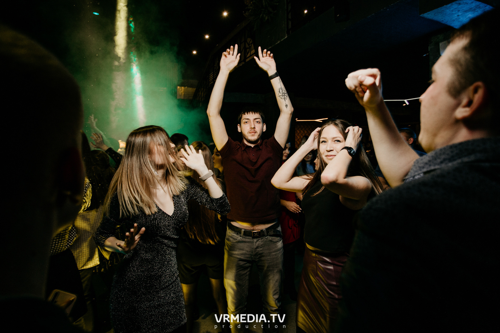 Выходные в баре «DOSKI»