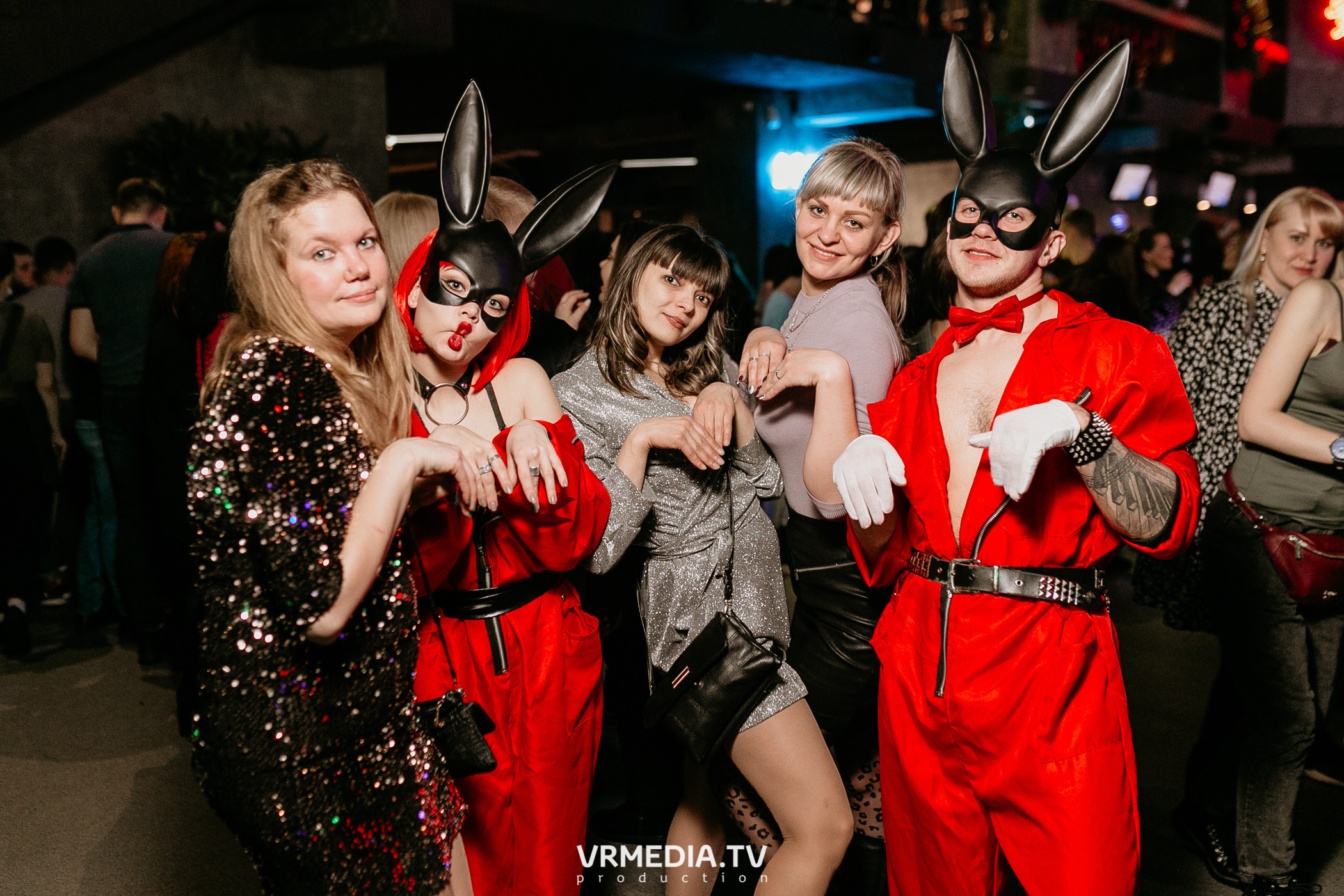 Выходные в баре «DOSKI»