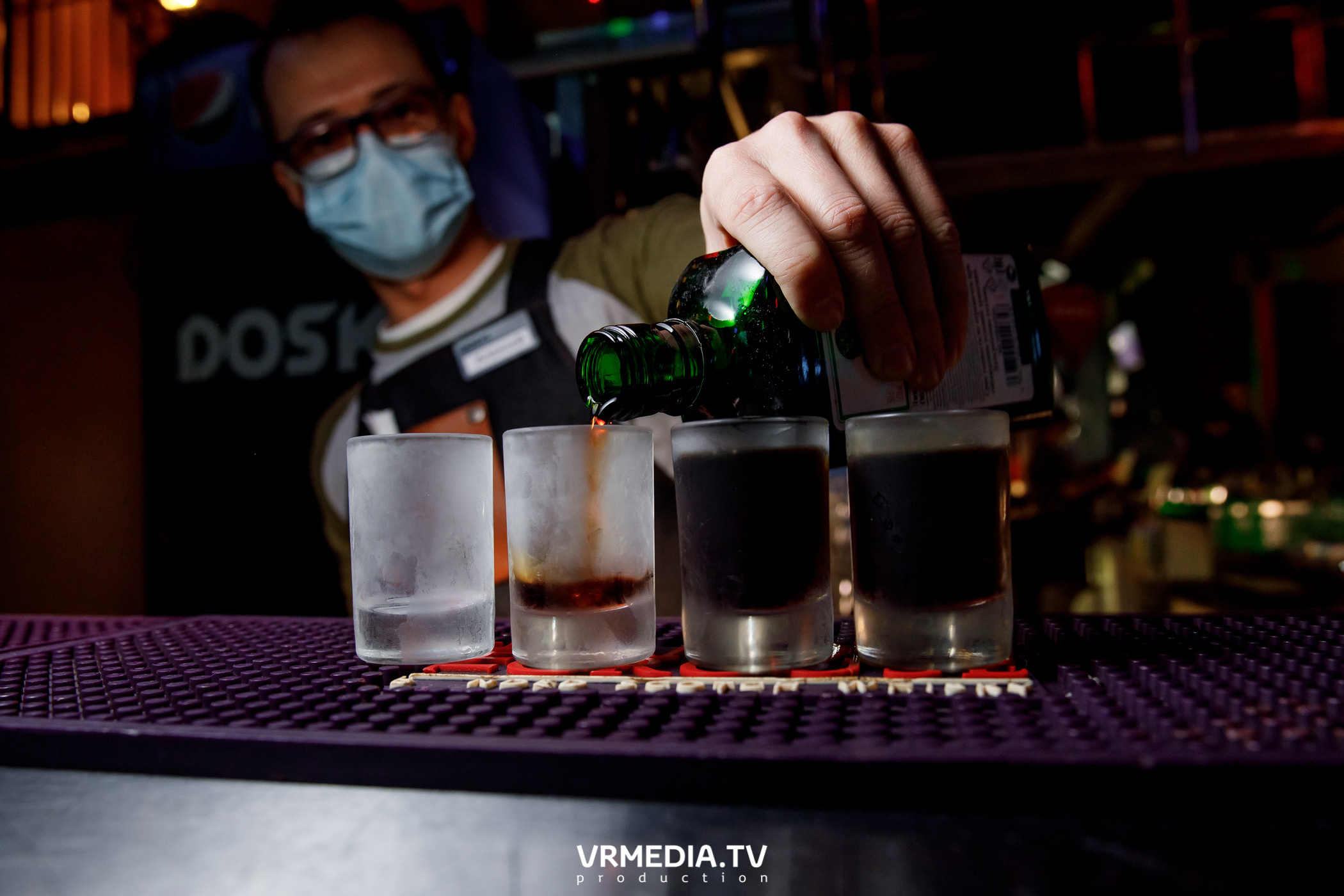 Выходные в баре «DOSKI»