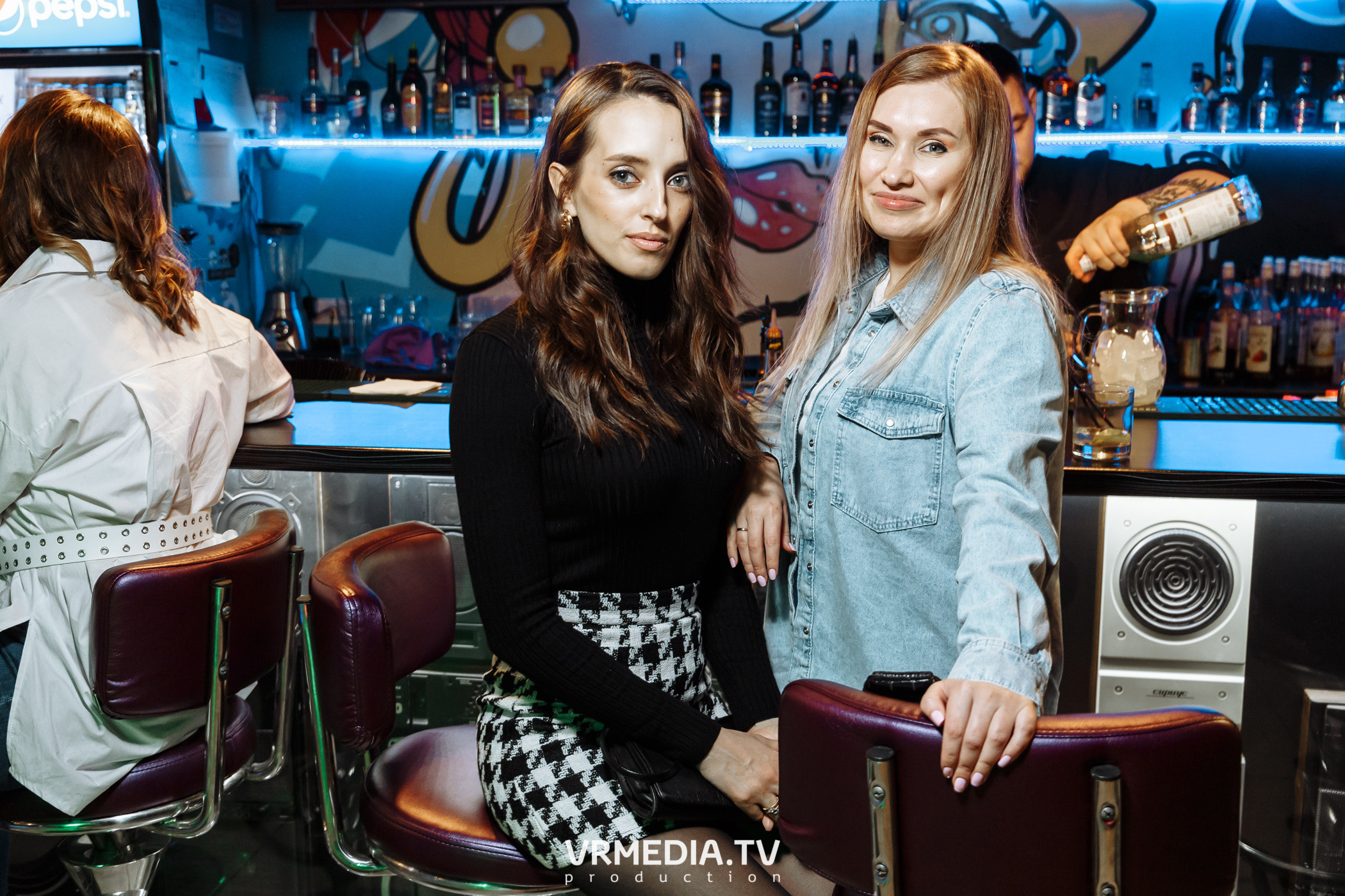 Международный женский день в караоке-баре «Четыре стихии»