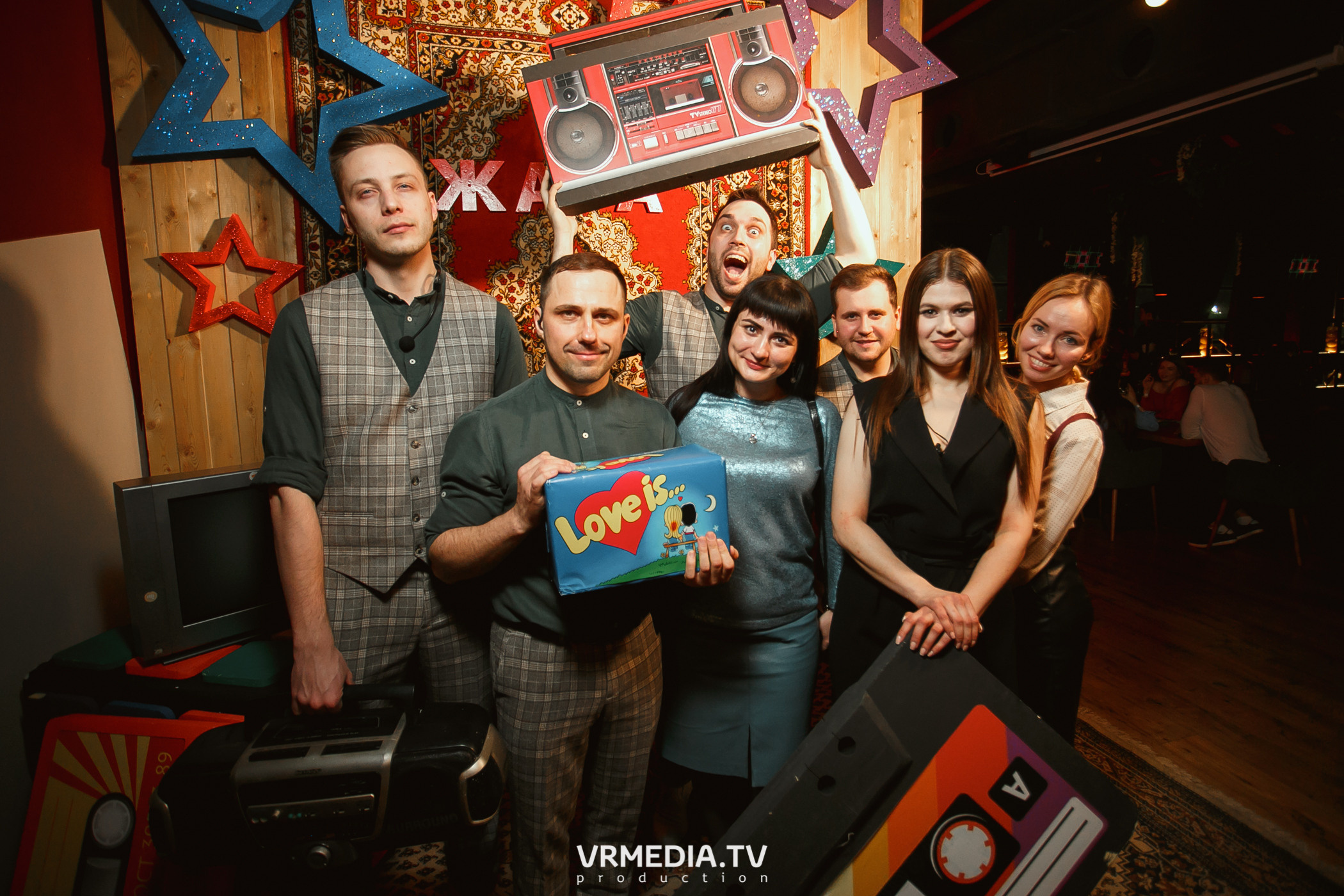 Крупным Планом в гриль-баре «Жара»