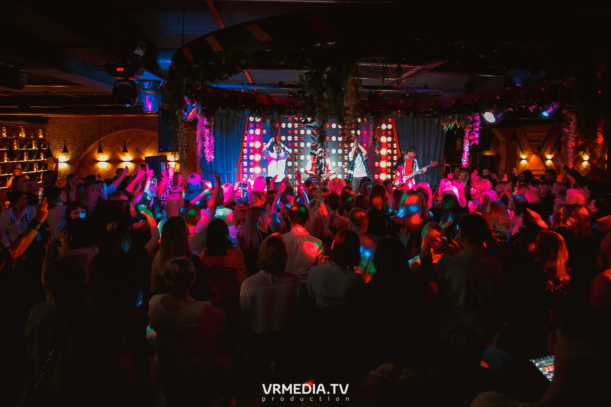 Группа «На-На» в гриль-баре «Жара»