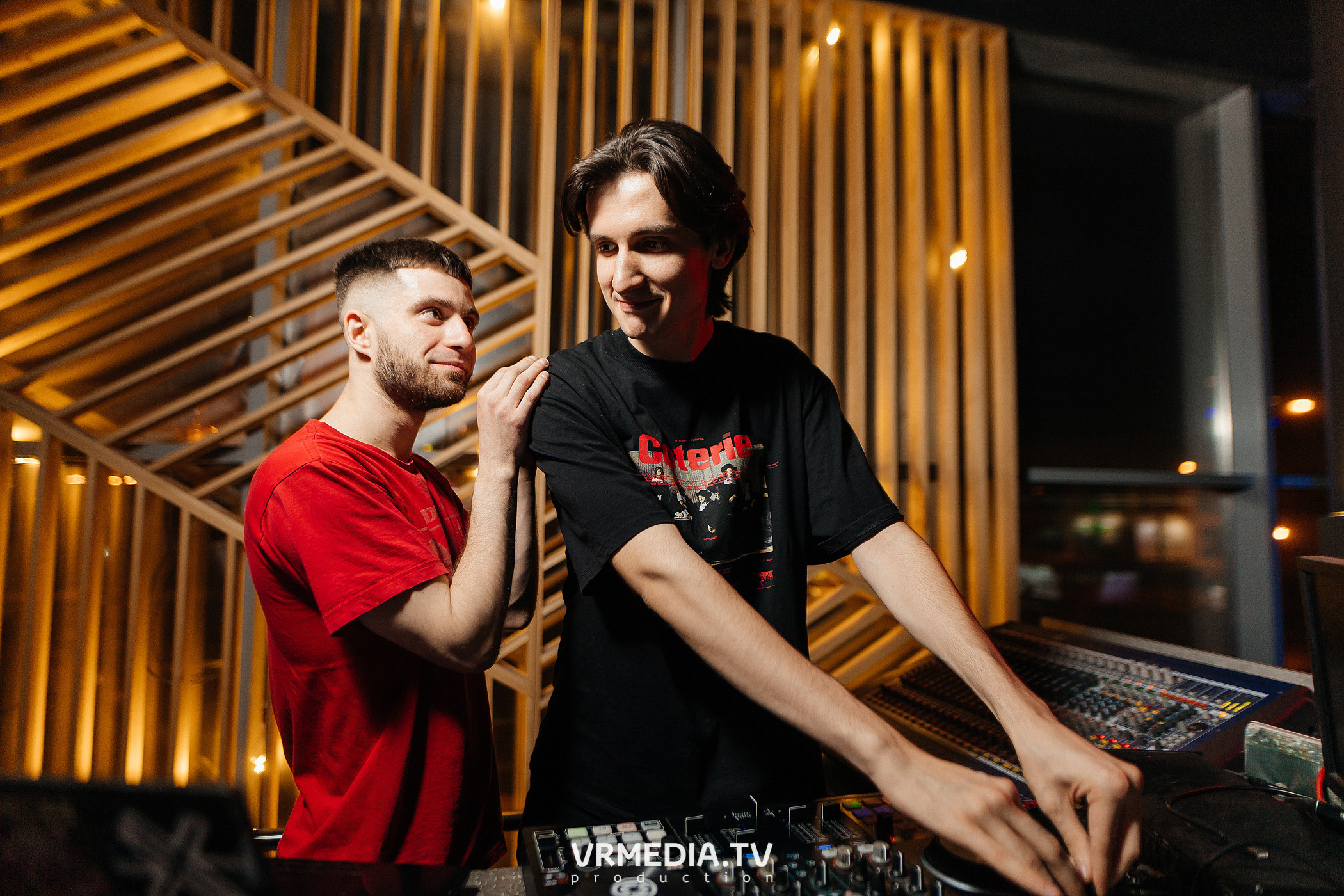 Выходные в баре «DOSKI»