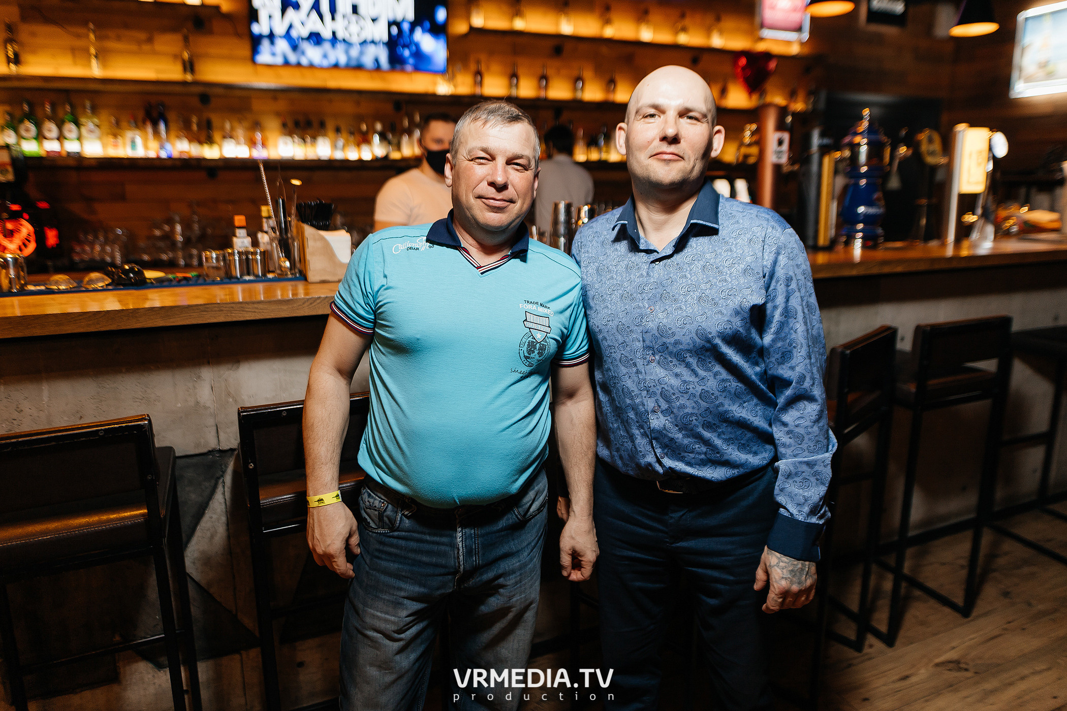 Крупным Планов в гриль-баре «Жара»