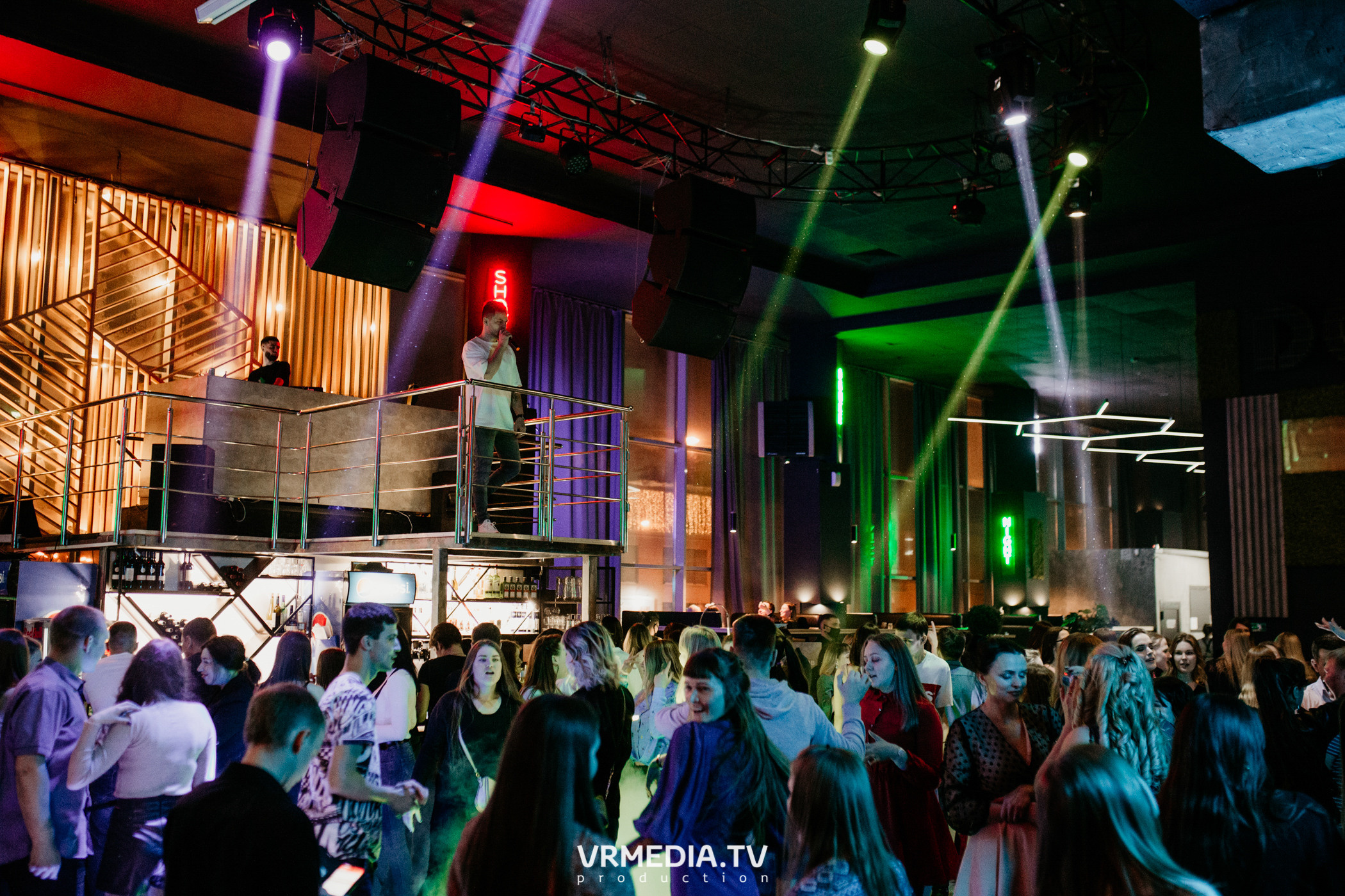 Выходные в баре «DOSKI»