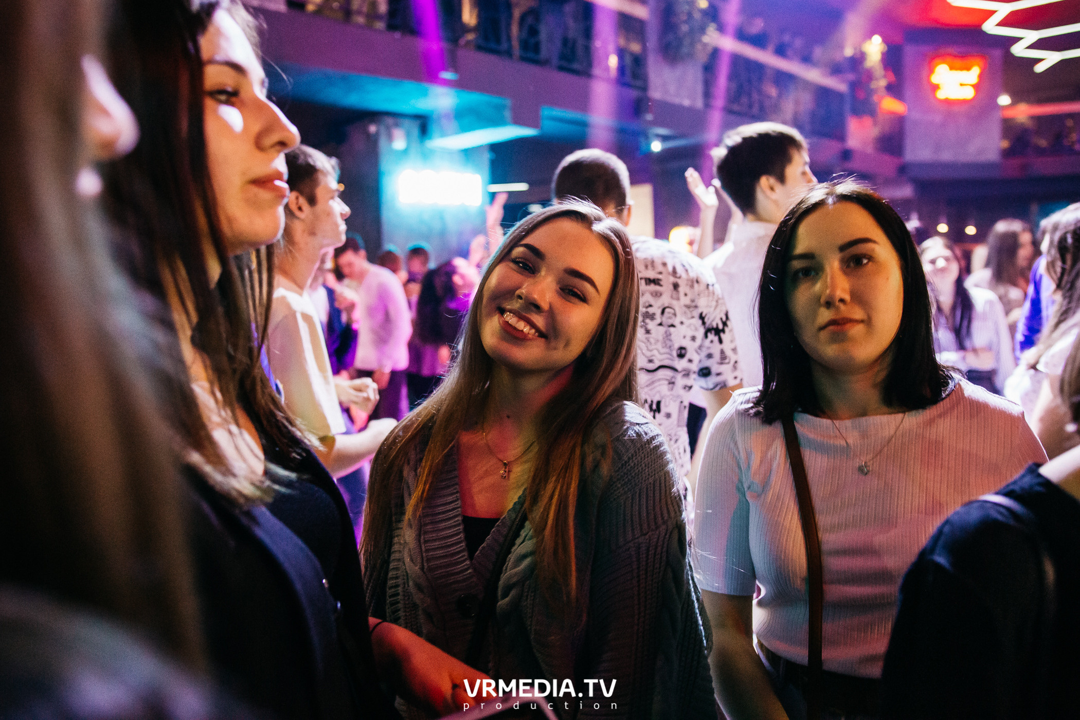 Выходные в баре «DOSKI»