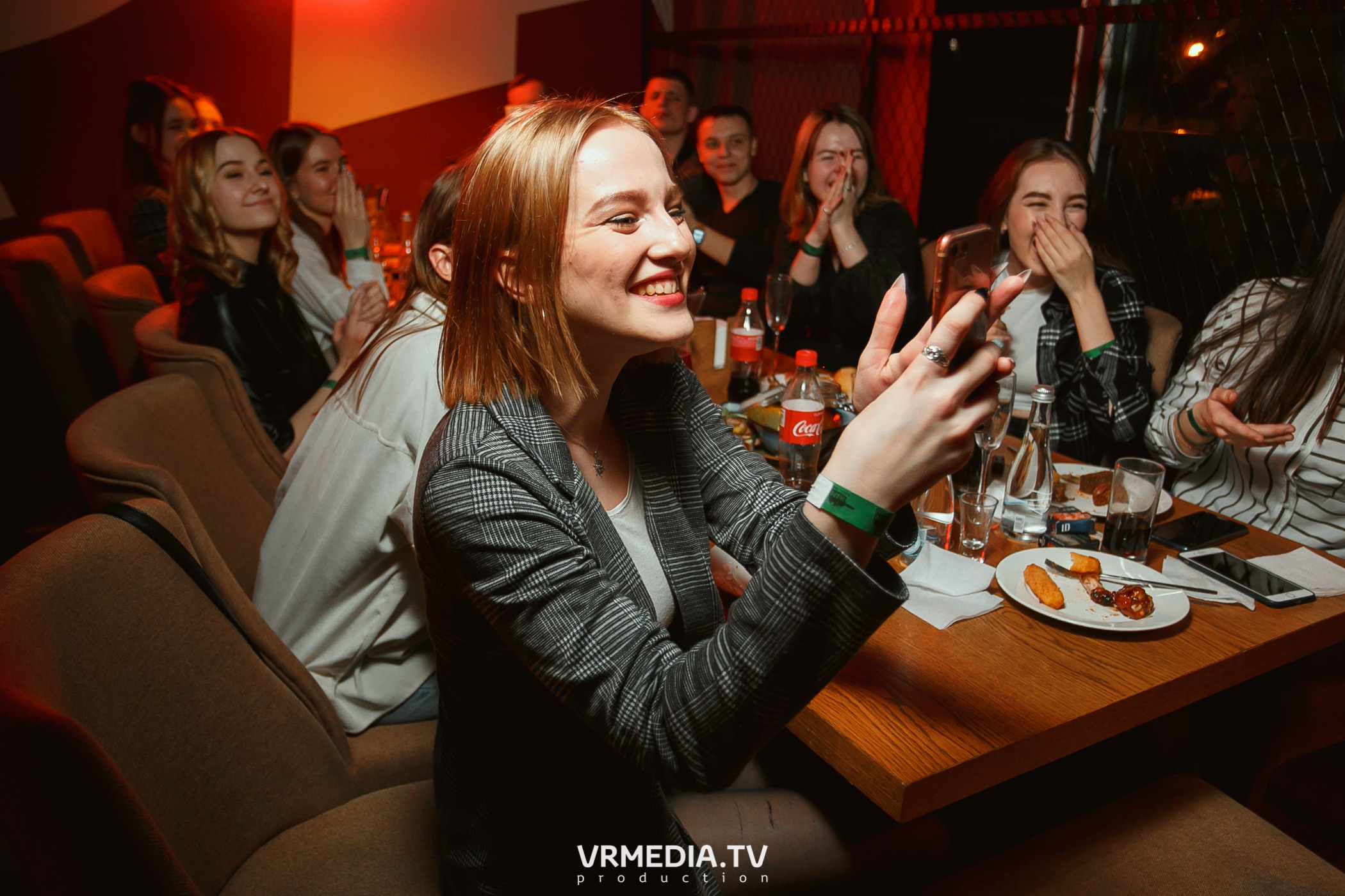 Крупным Планом в гриль-баре «Жара»