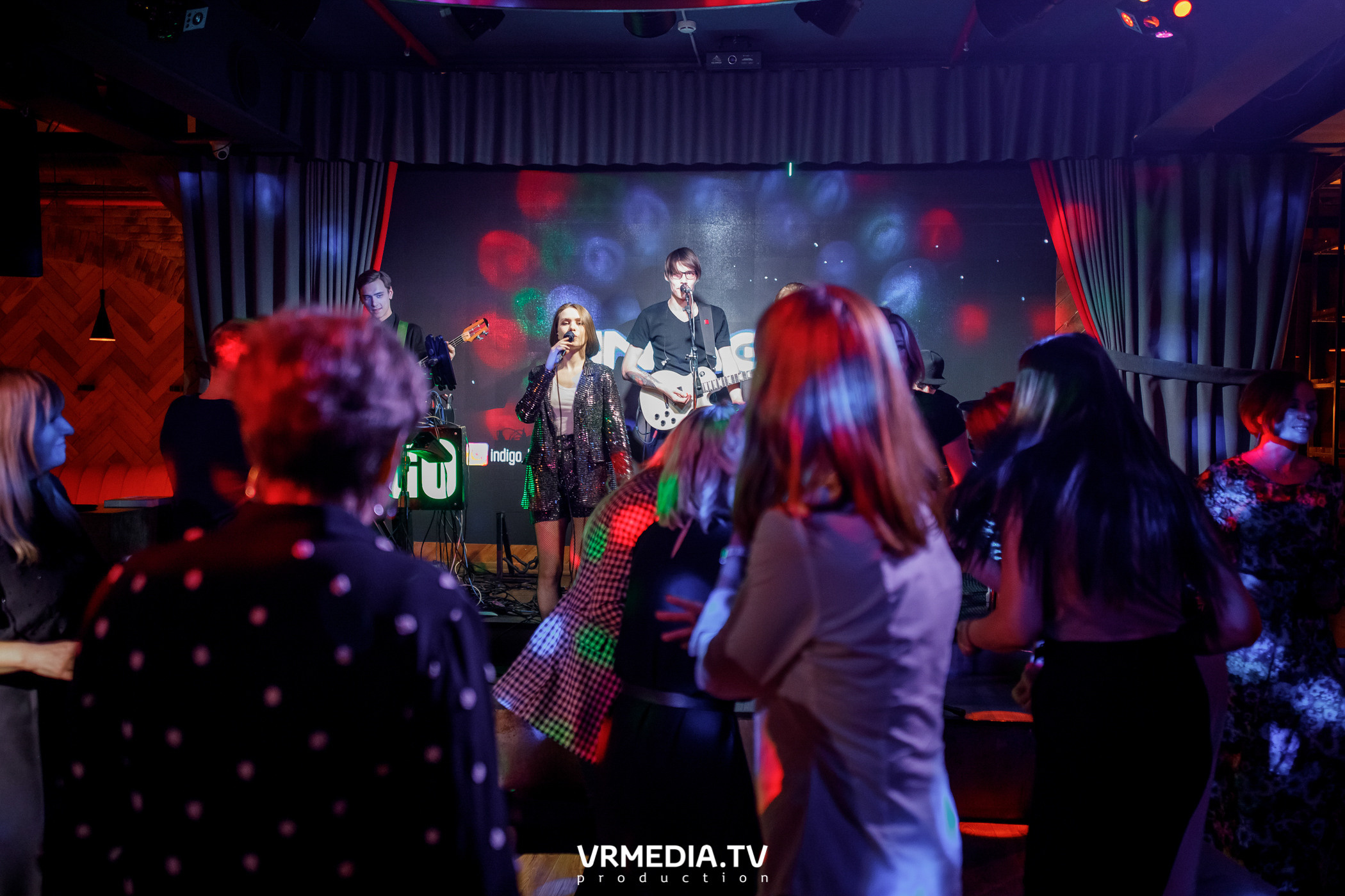 Индиго в гриль-баре «Жара»