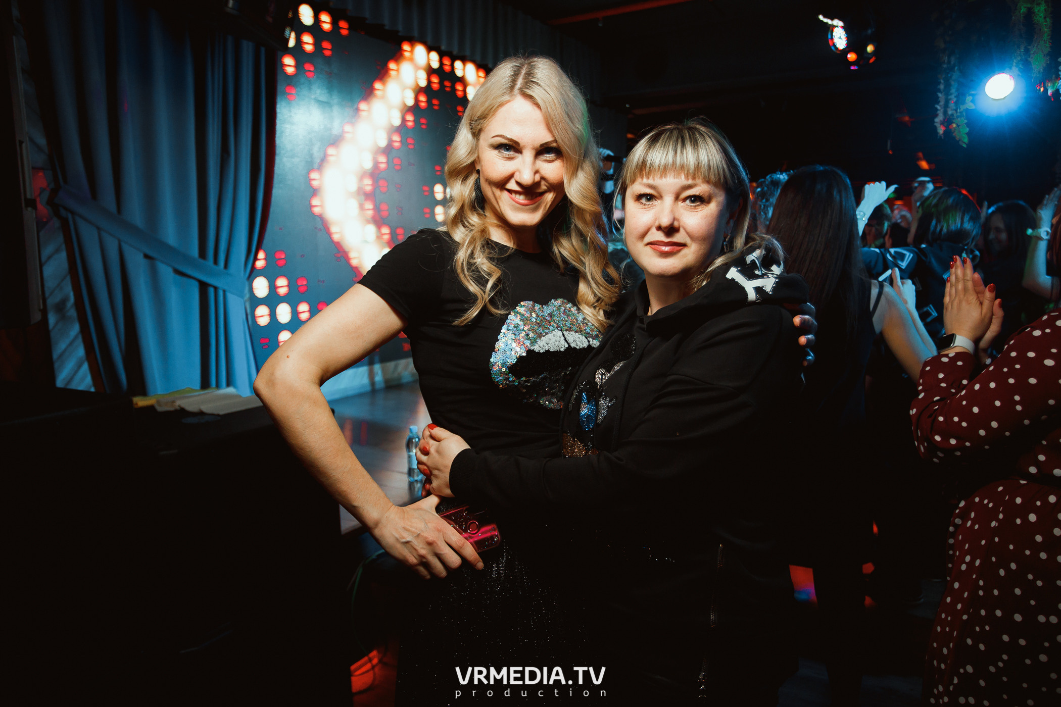 Концерт группы «Отпетые Мошенники» в гриль-баре «Жара»